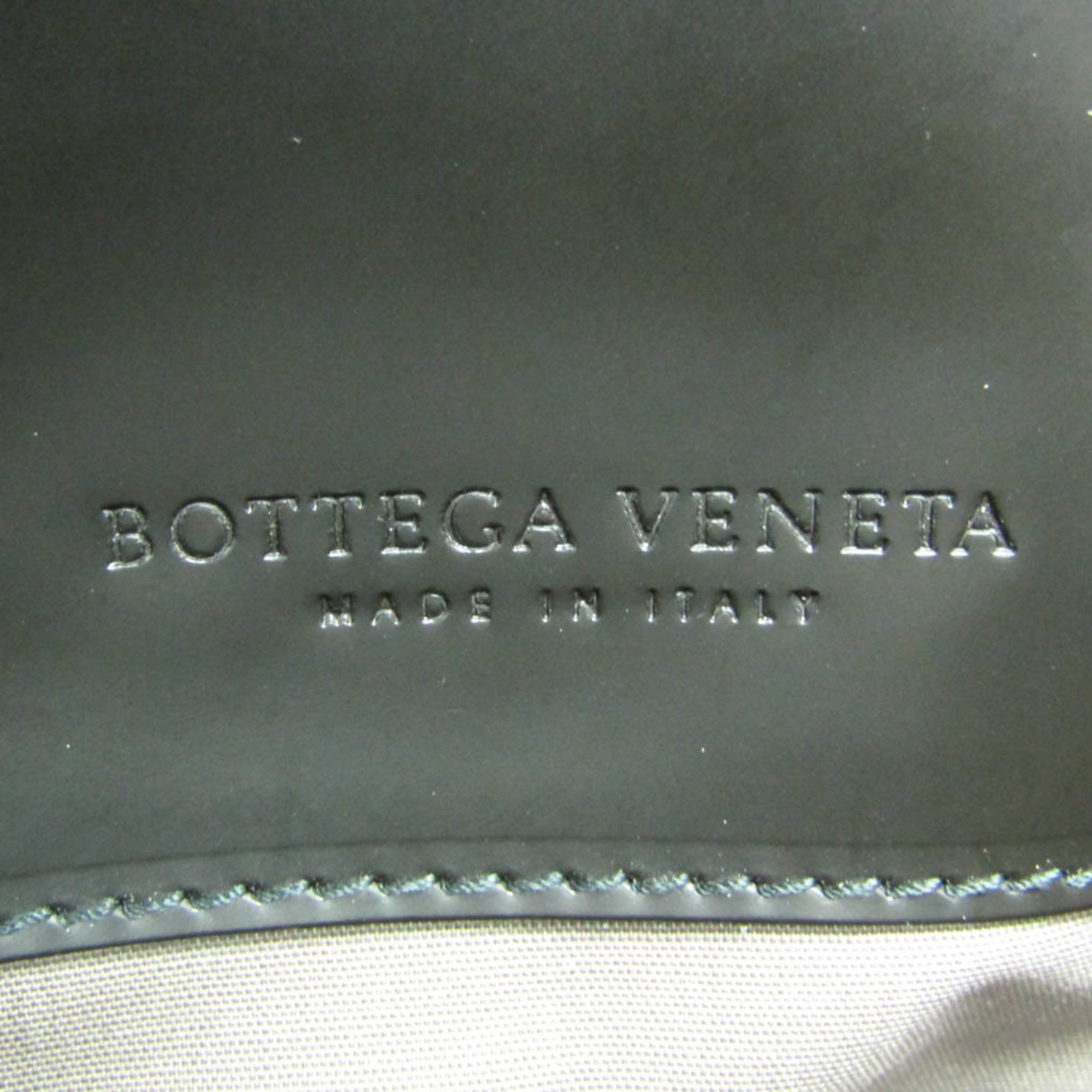 Bottega Veneta Intrecciato · Leather