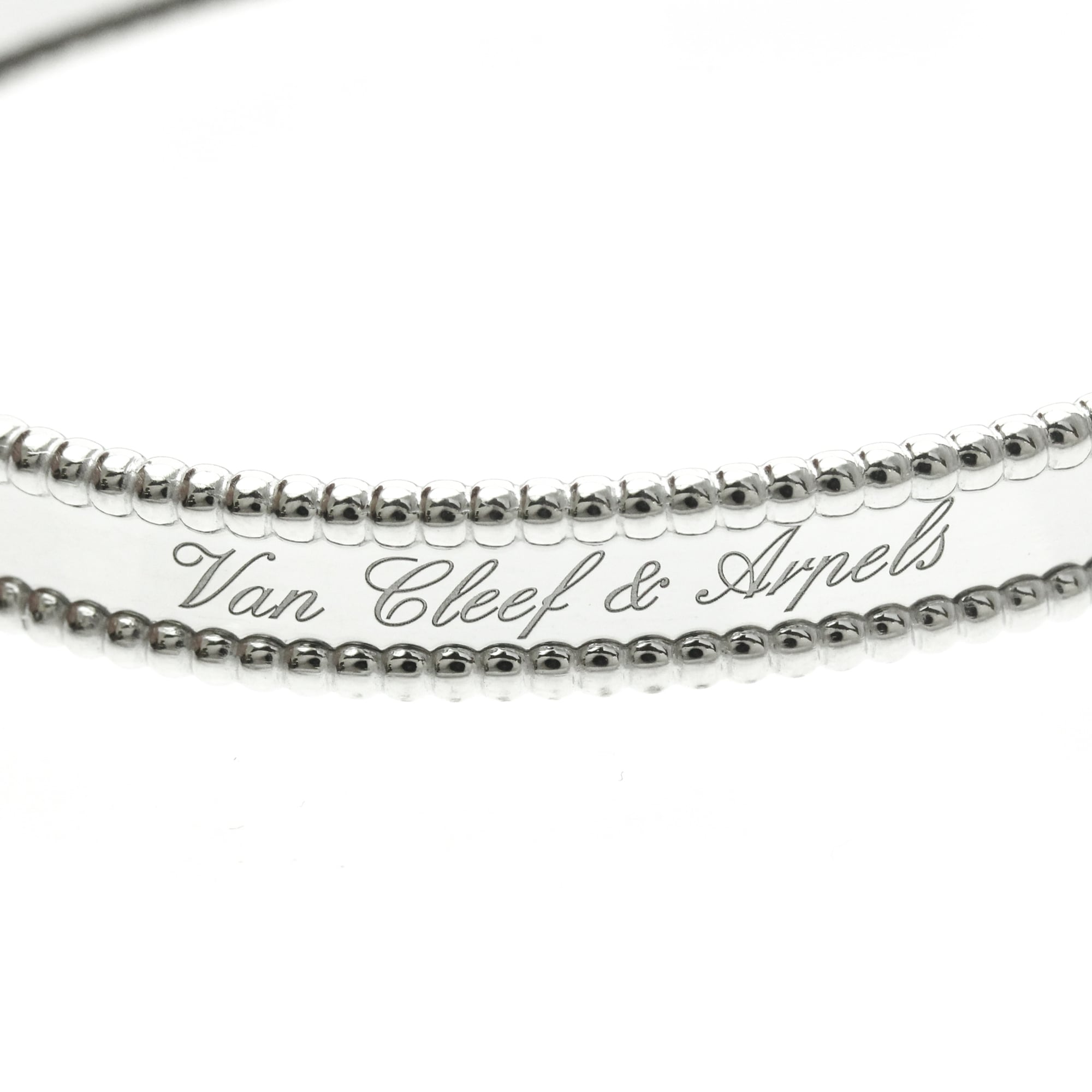 Van Cleef & Arpels Perle Signature · 18K