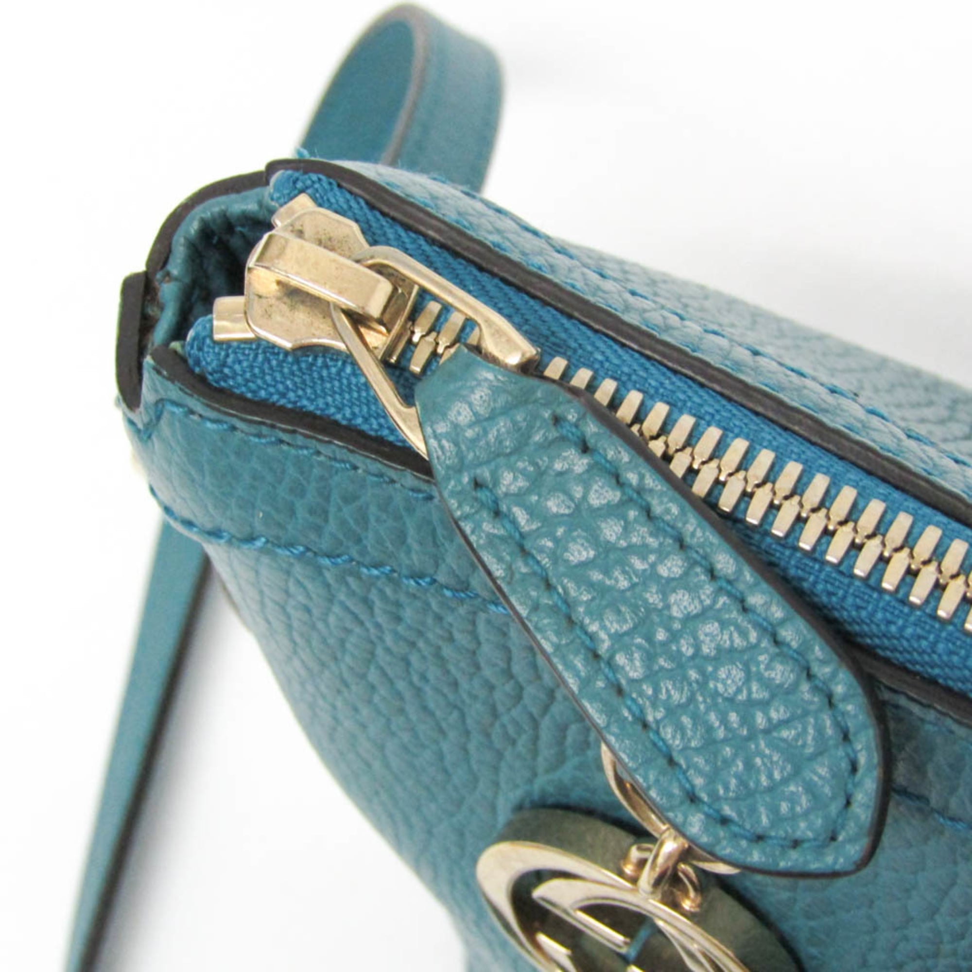 Gucci Interlocking G · Leather