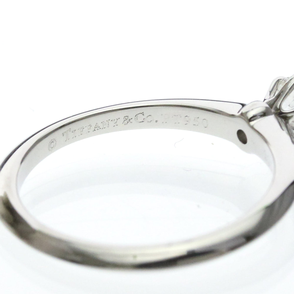 Tiffany Solitaire · Platinum · Diamond