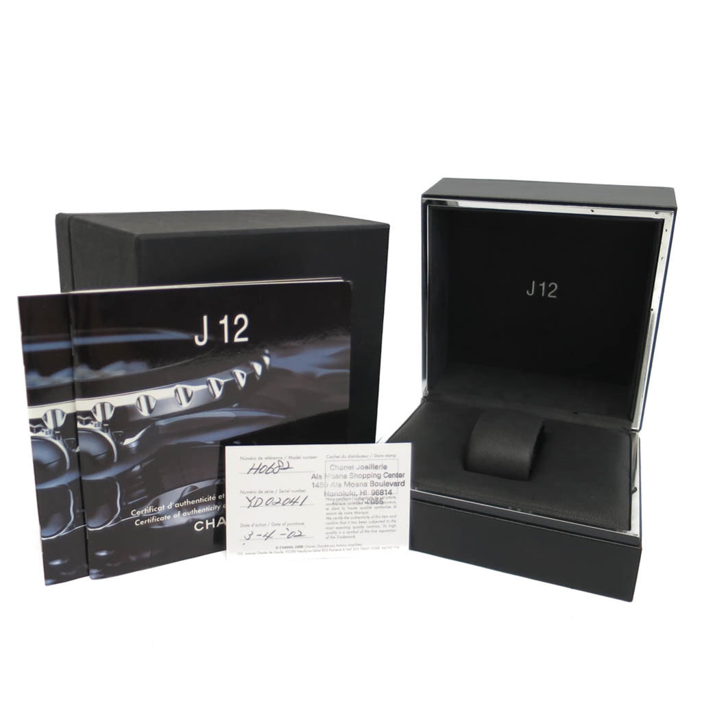Chanel J12 · Ceramic · Quartz
