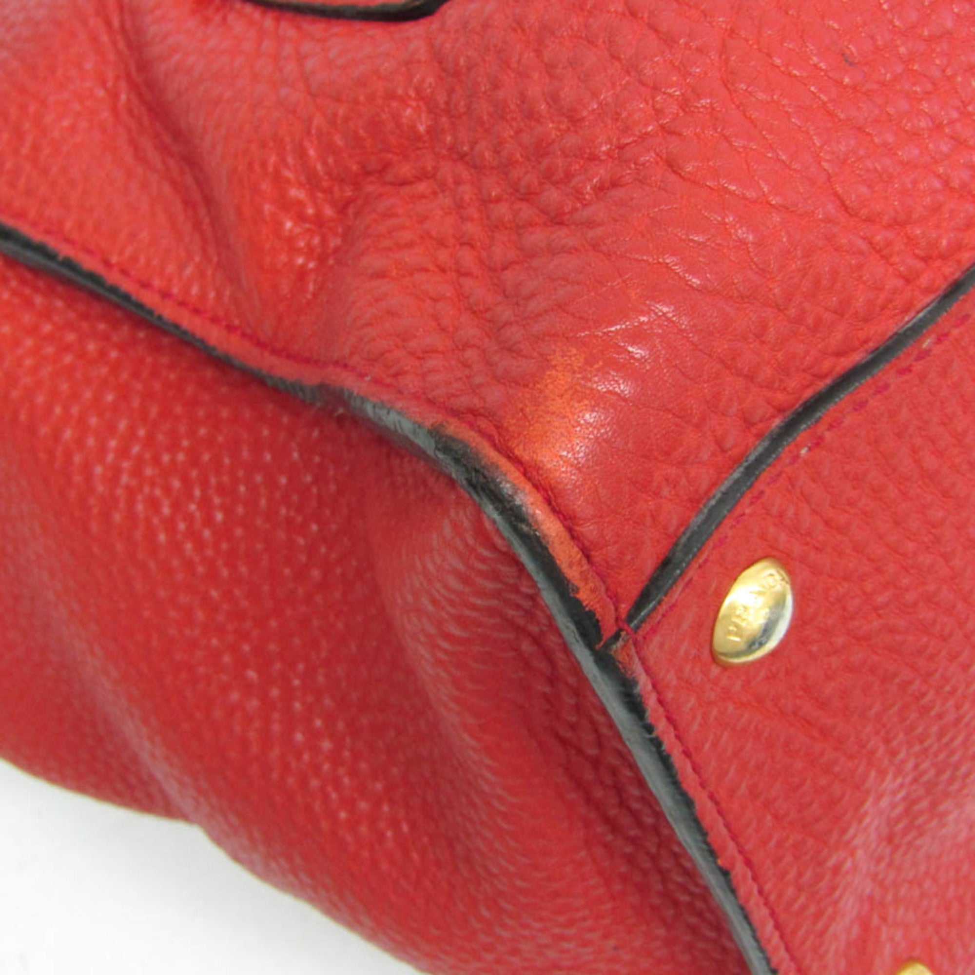 Prada Vit Daino · Leather