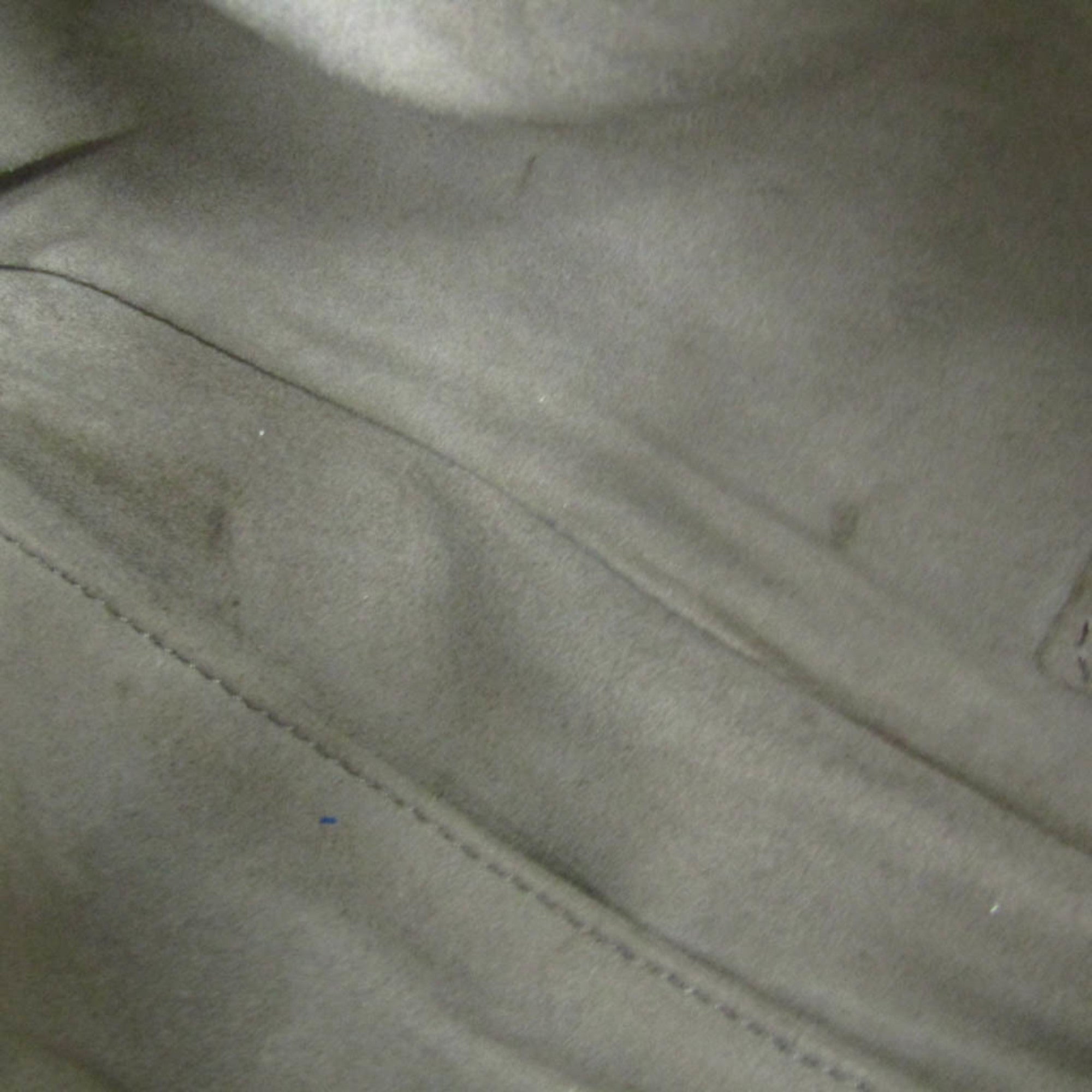 Bottega Veneta Intrecciato · Leather