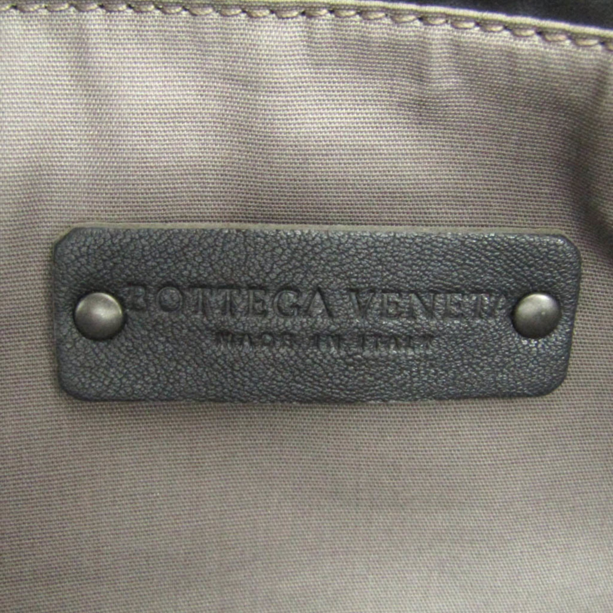 Bottega Veneta Intrecciato · Leather