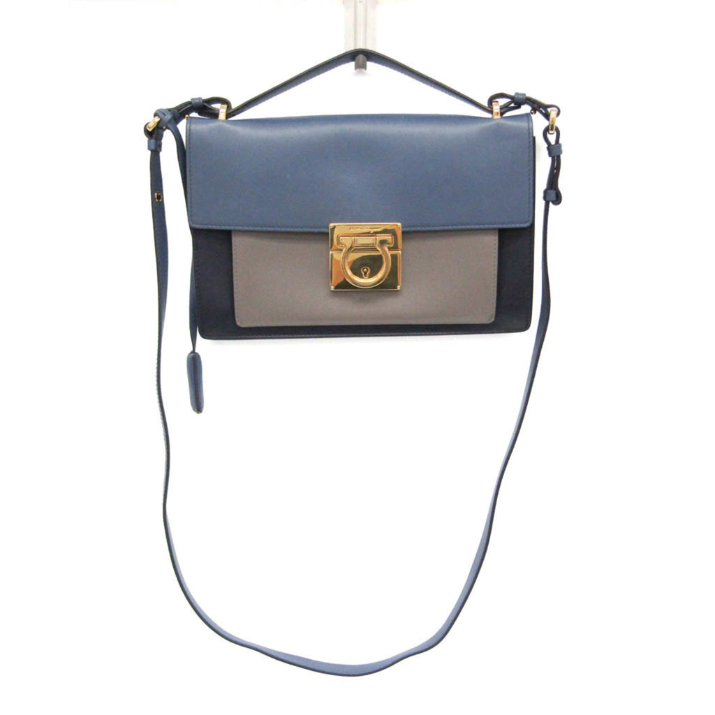 Salvatore Ferragamo Gancini · Leather