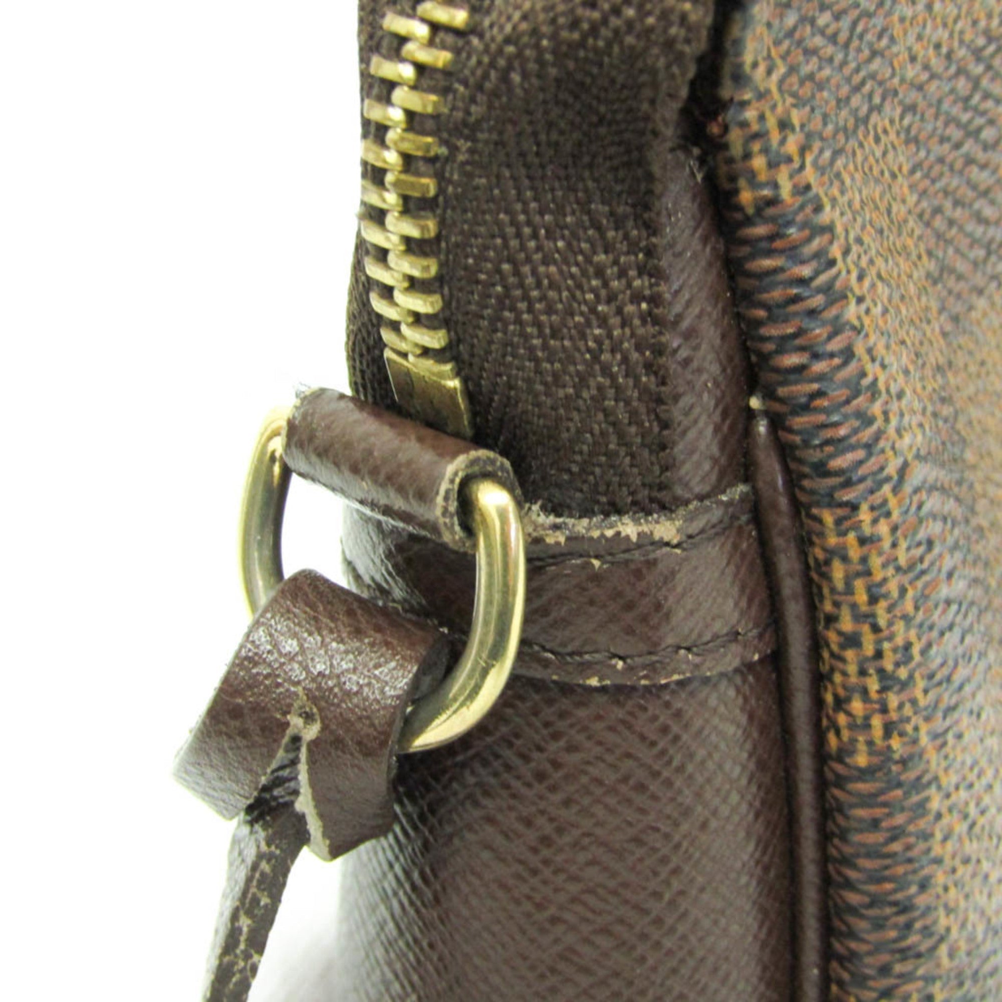 Louis Vuitton Damier Makeup Pouch