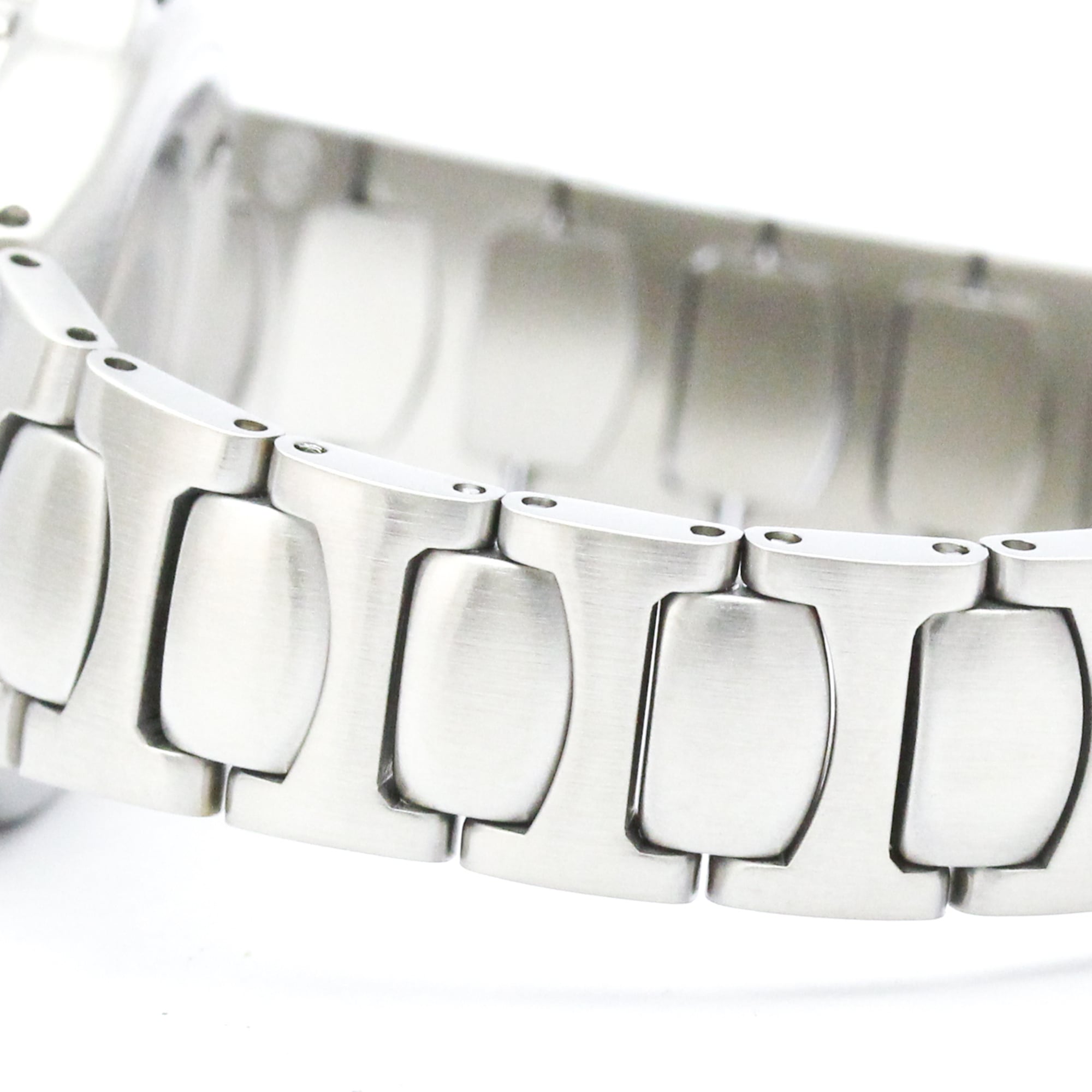 Omega Seamaster Professional · Steel