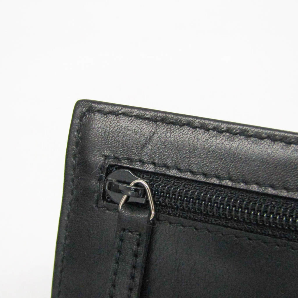 Gucci Multi-Pocket Leather Pouch