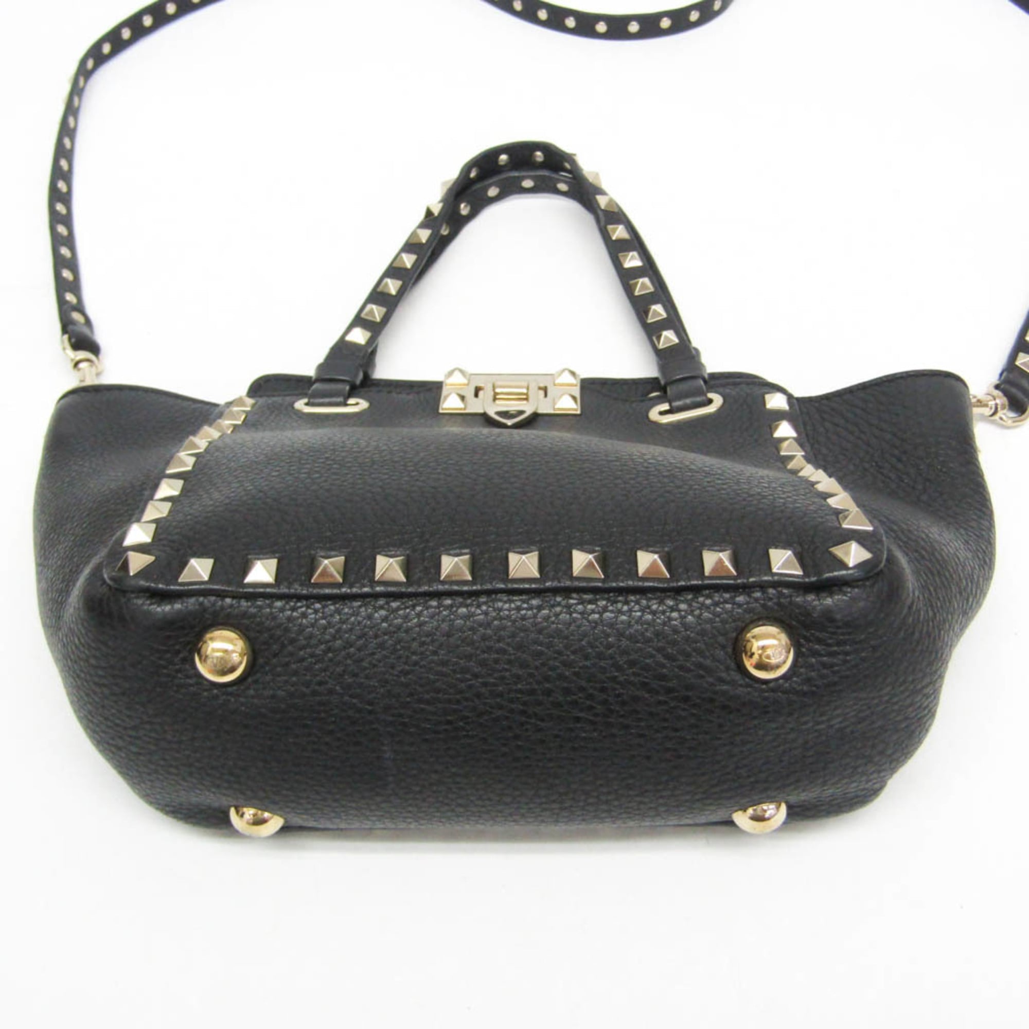 Valentino Garavani Lock Studs · Leather