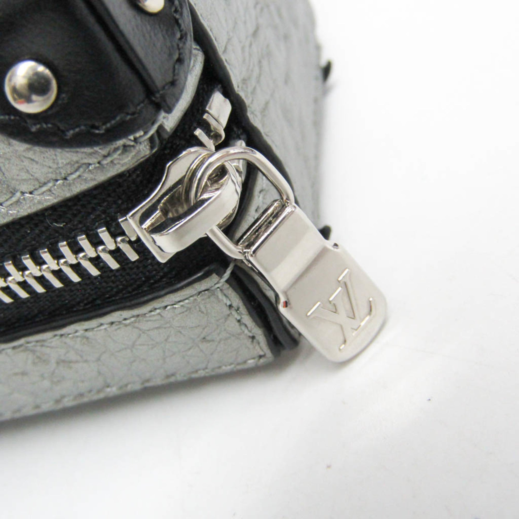 Louis Vuitton Soft Trunk · Bag Charm