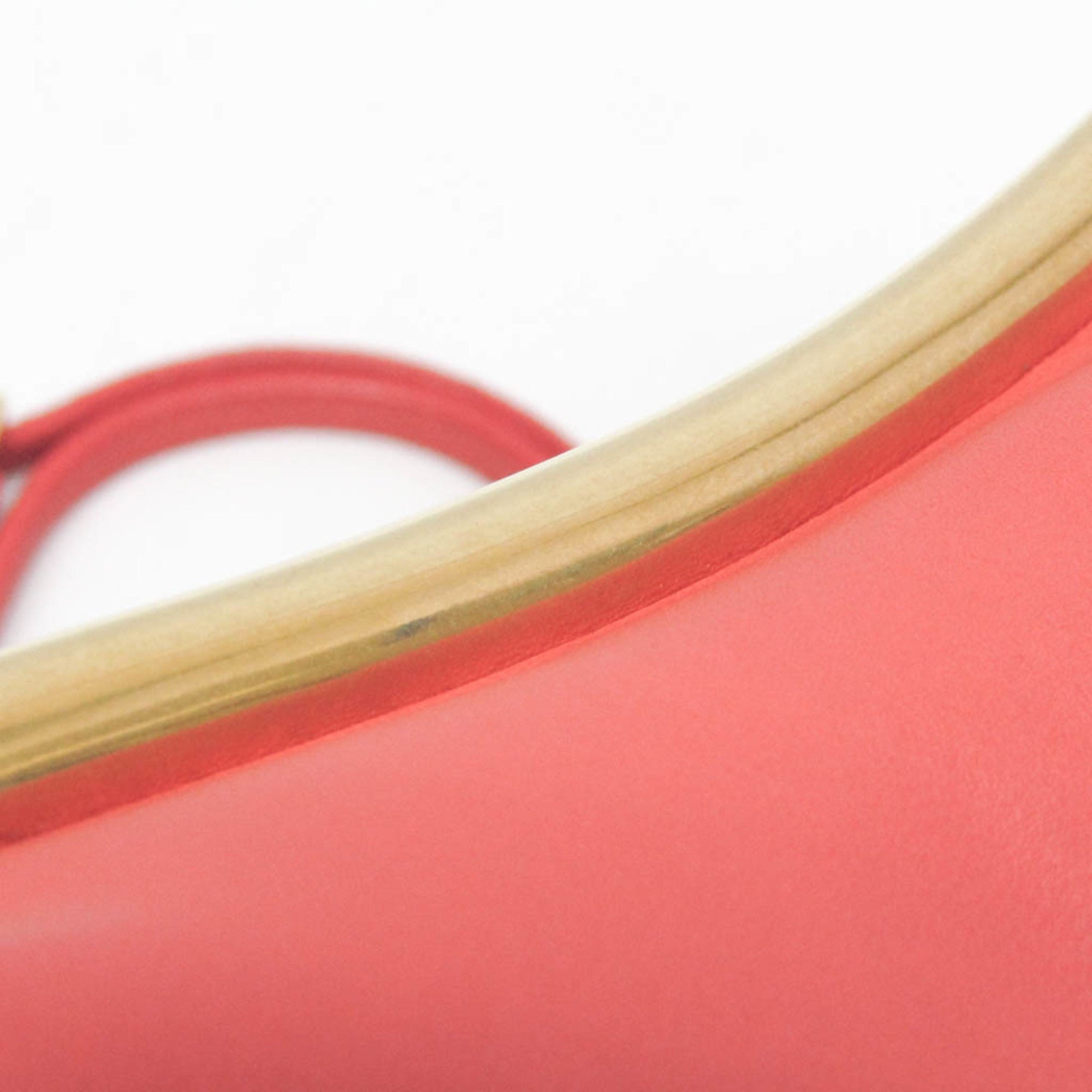 Miu Miu Chain Shoulder Pouch · Leather