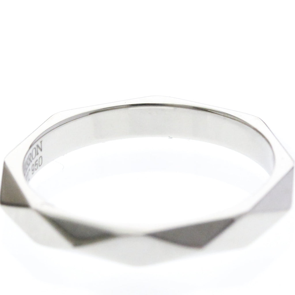 Boucheron Faceted · Platinum