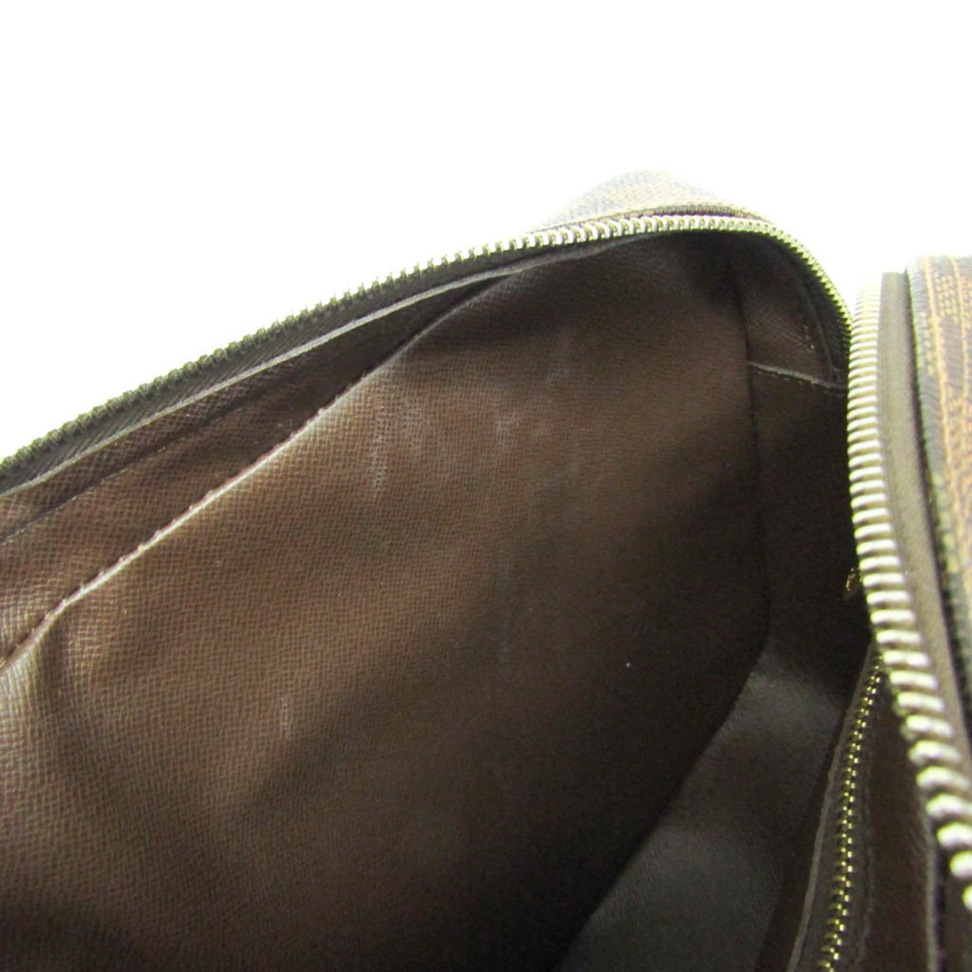 Louis Vuitton Nile · Damier Canvas