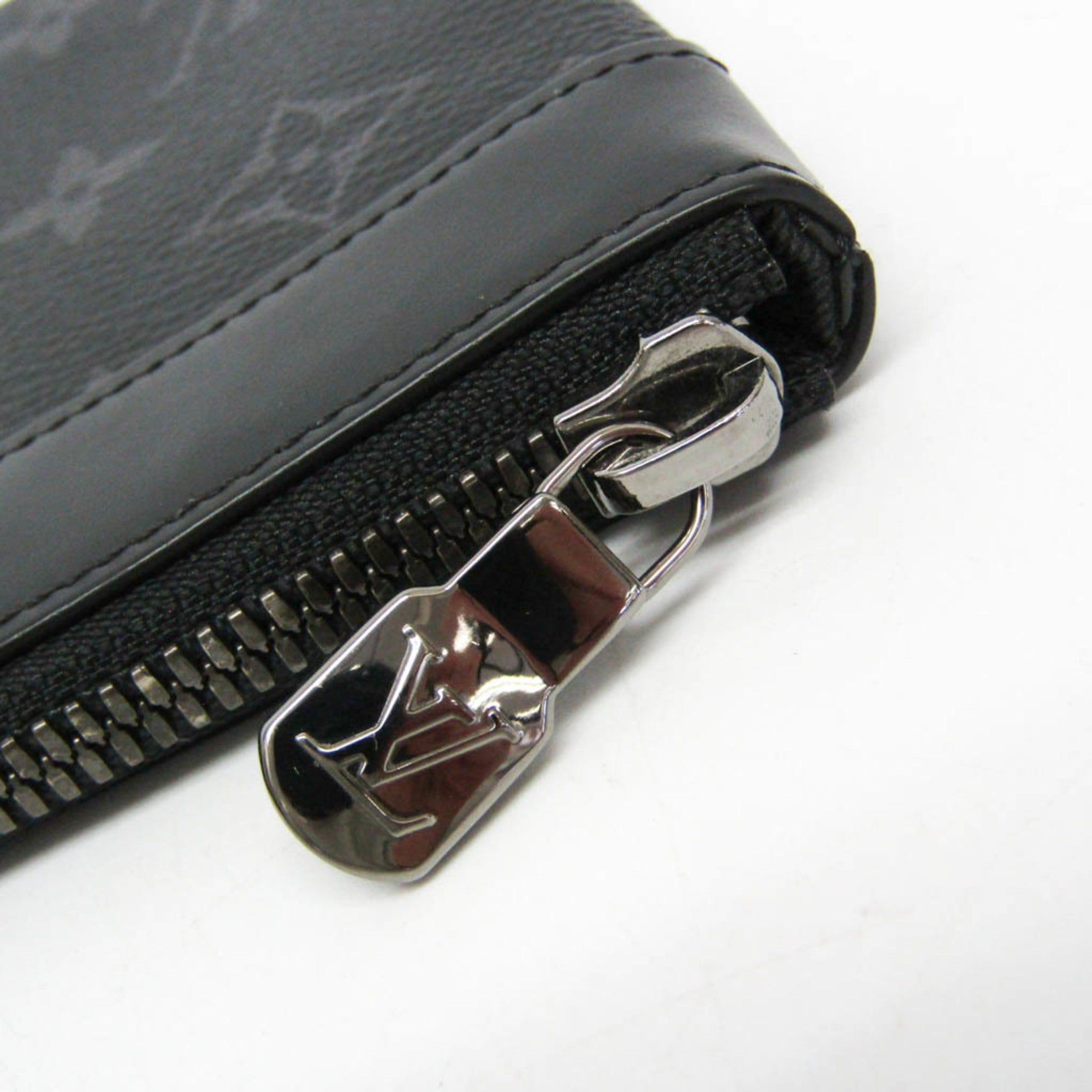 Louis Vuitton Pochette Discovery · Eclipse