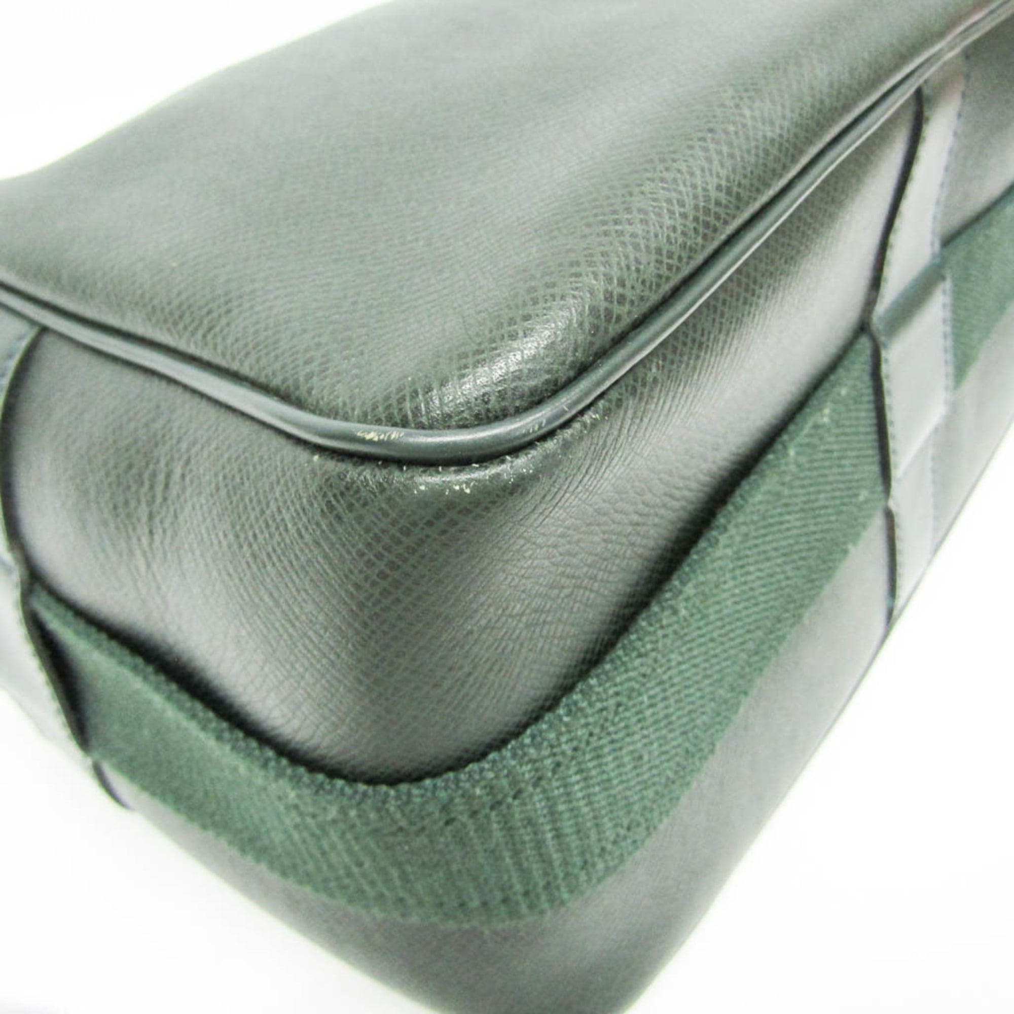 Louis Vuitton Taiga Reporter PM · Episea