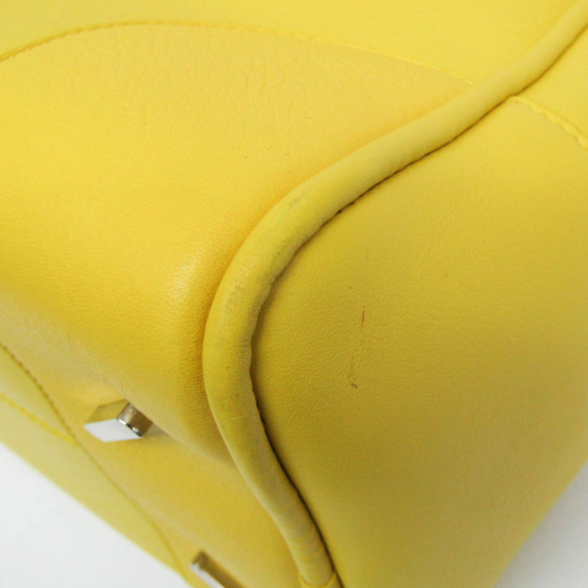 Loewe Amazona 75 · Calfskin