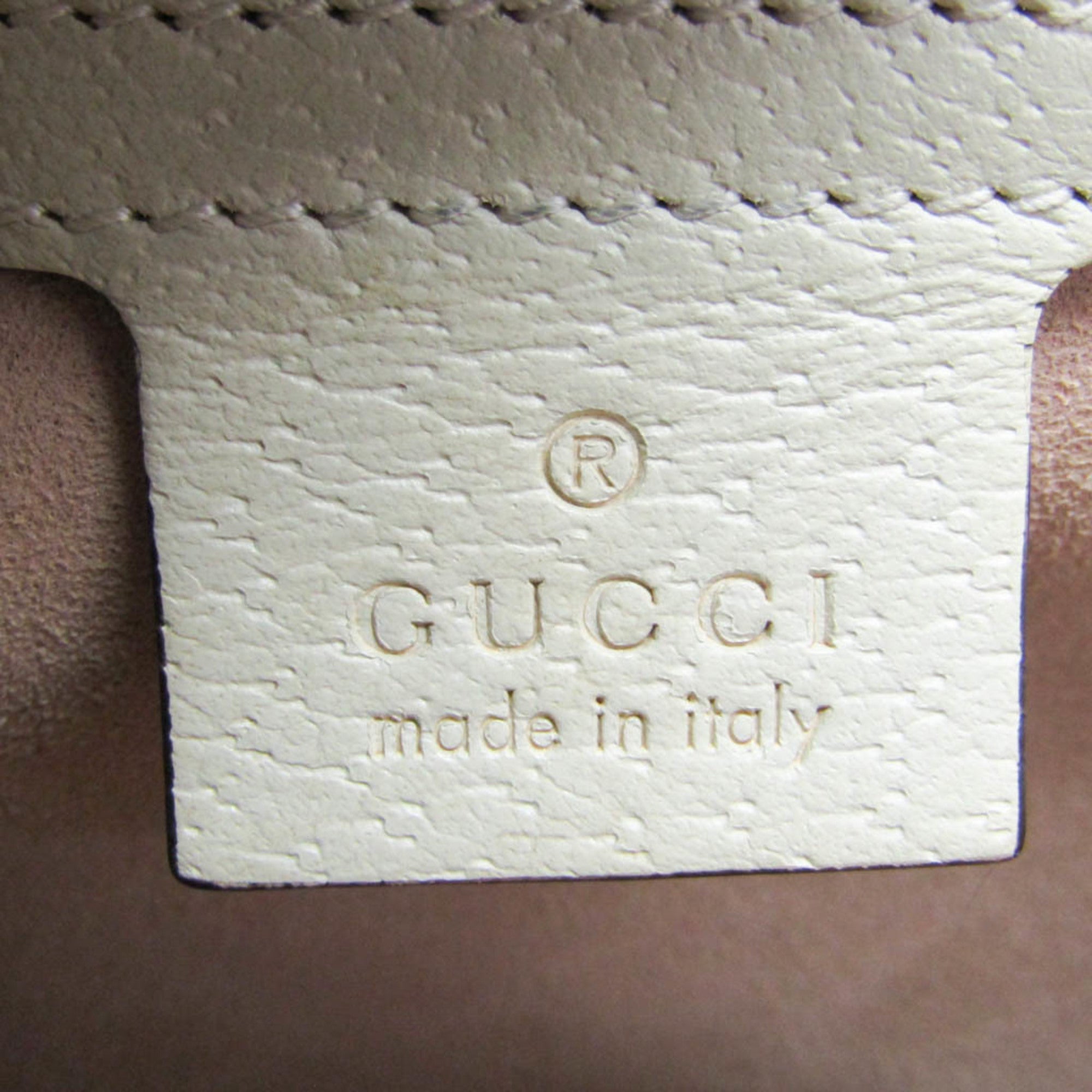 Gucci GG Supreme · Apple Heart Reborn