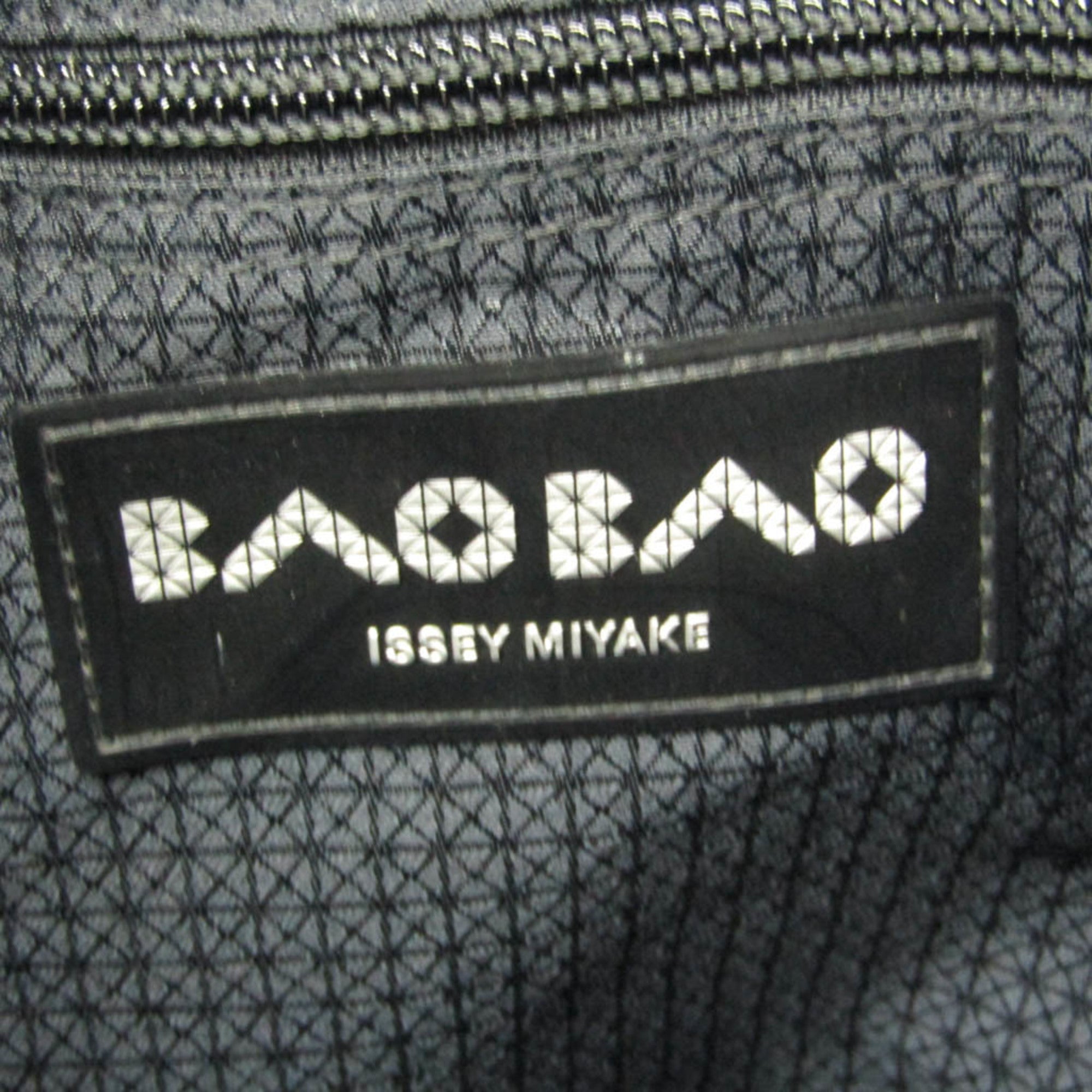Issey Miyake Baobao · Lucent Gloss · Tote