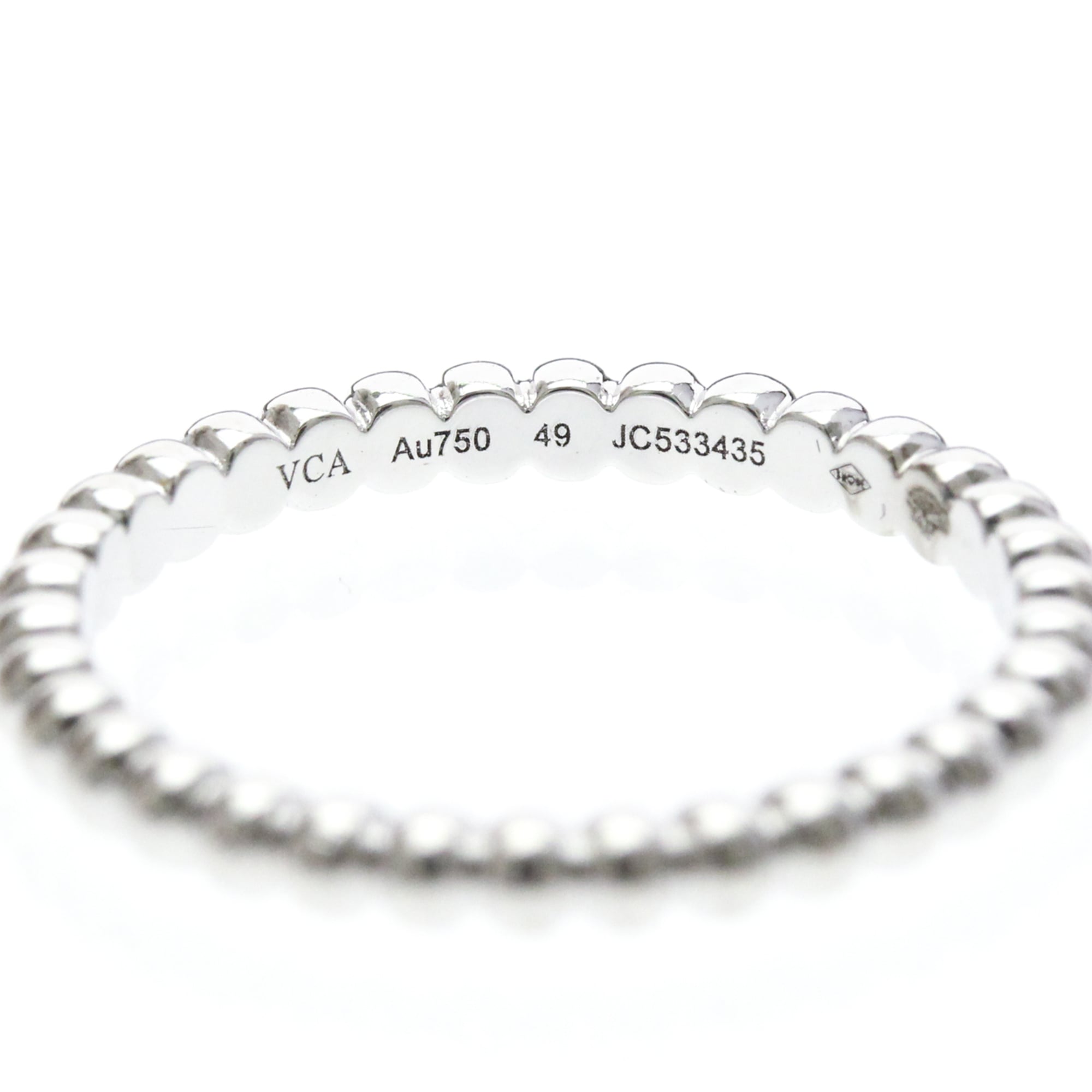 Van Cleef & Arpels Perlee · 18K White Gold