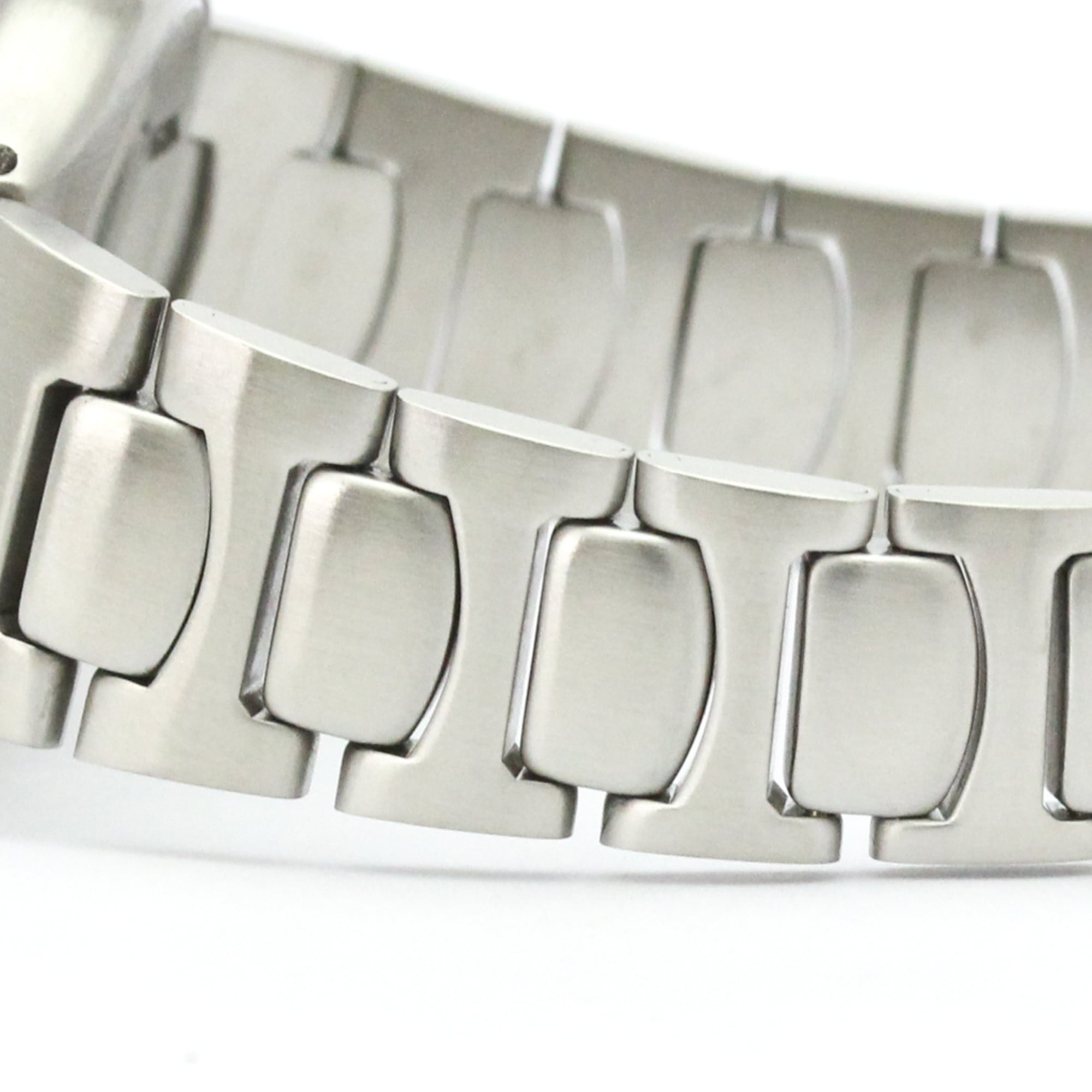 Omega Seamaster Professional · Steel · Quartz