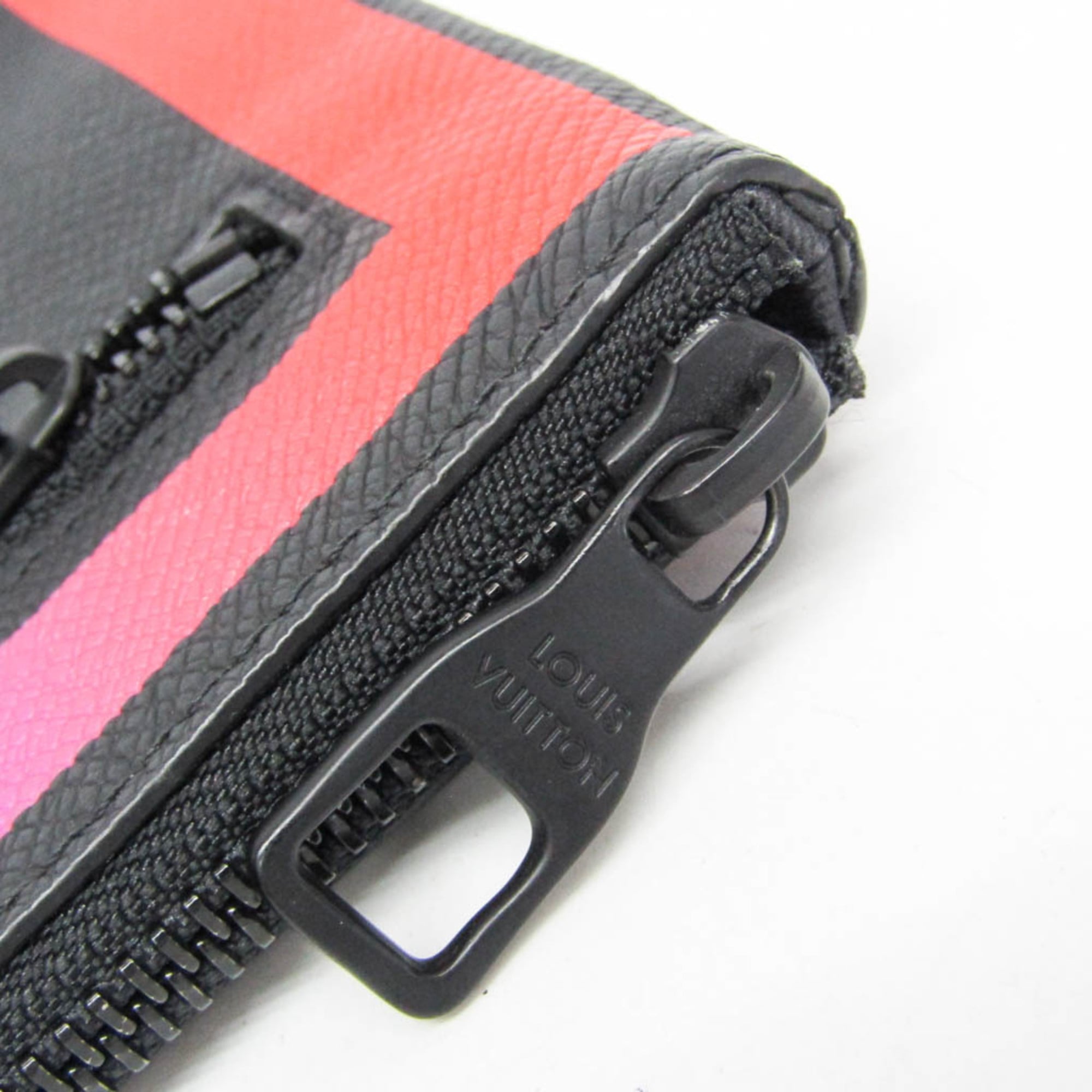 Louis Vuitton Taiga Rainbow Pochette