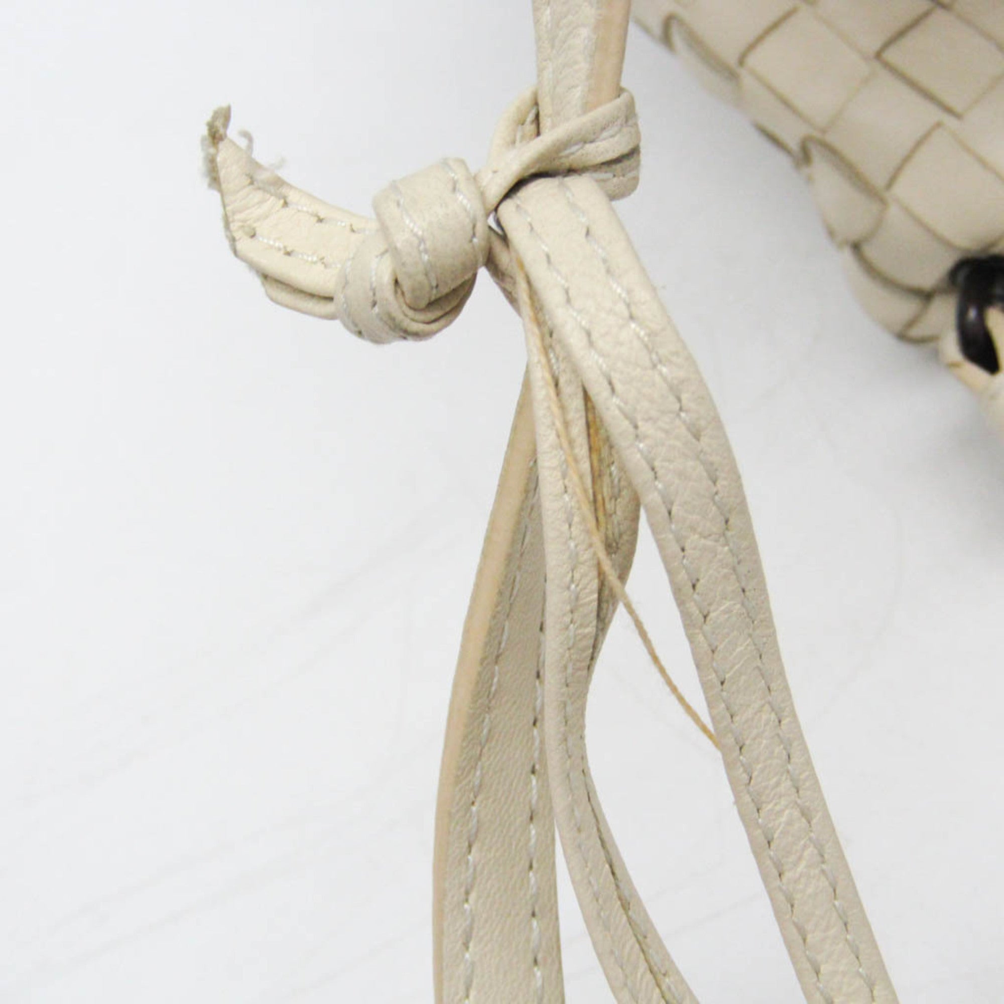 Bottega Veneta Intrecciato · Shoulder Bag