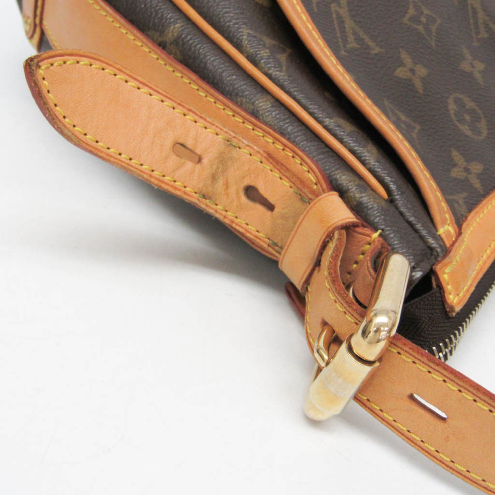 Louis Vuitton Tulum GM · Monogram