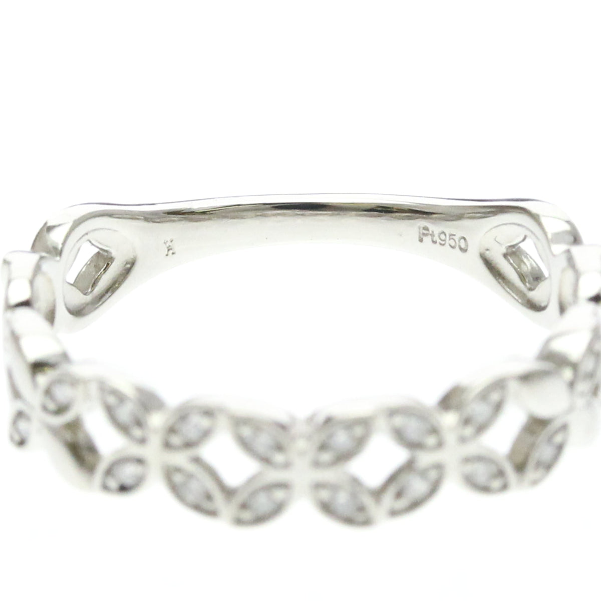 Vendome Aoyama Diamond Flower · Platinum