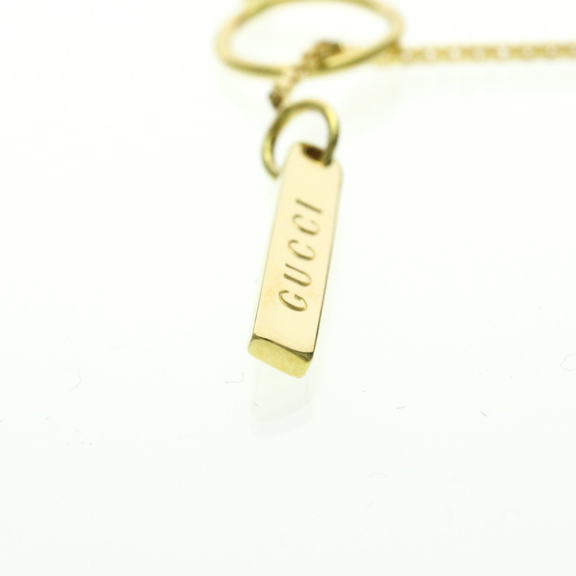 Gucci Lariat · 18K Yellow Gold
