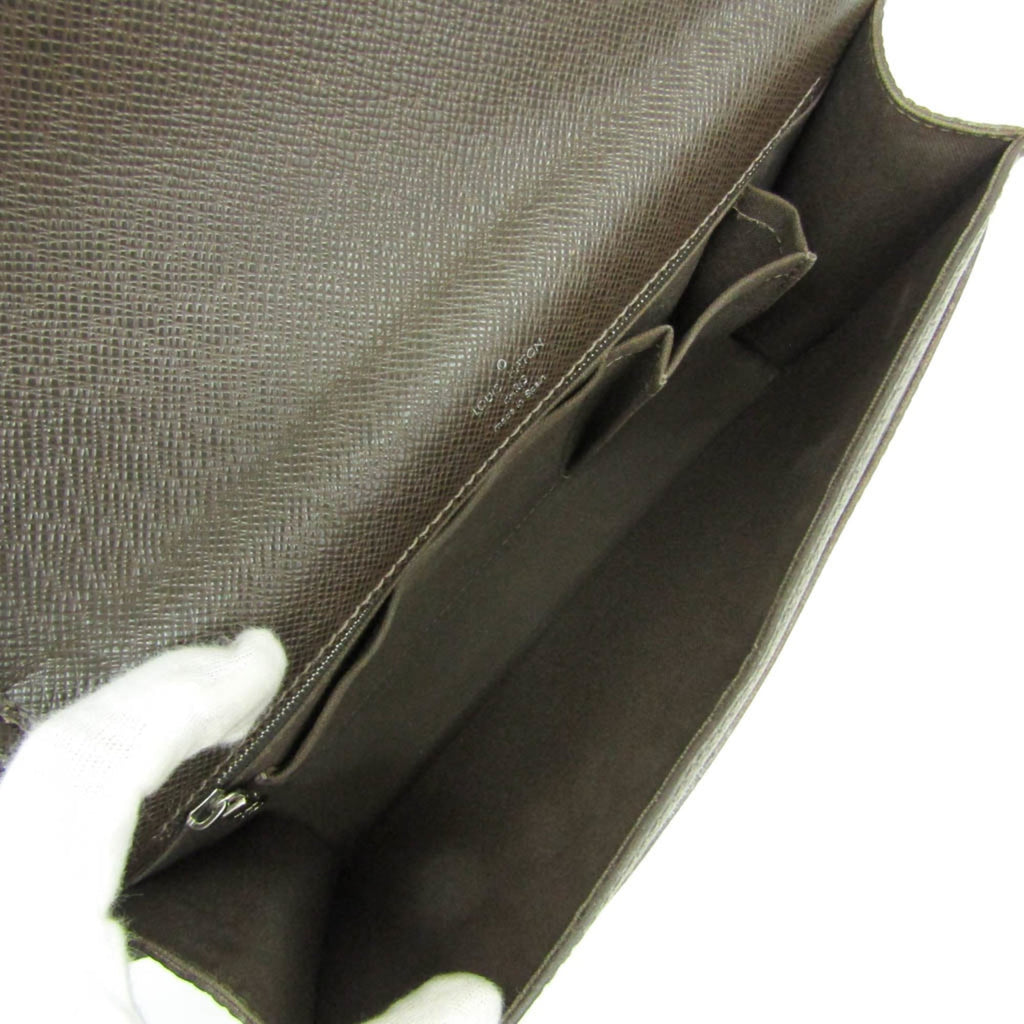 Louis Vuitton Veraia · Taiga Leather