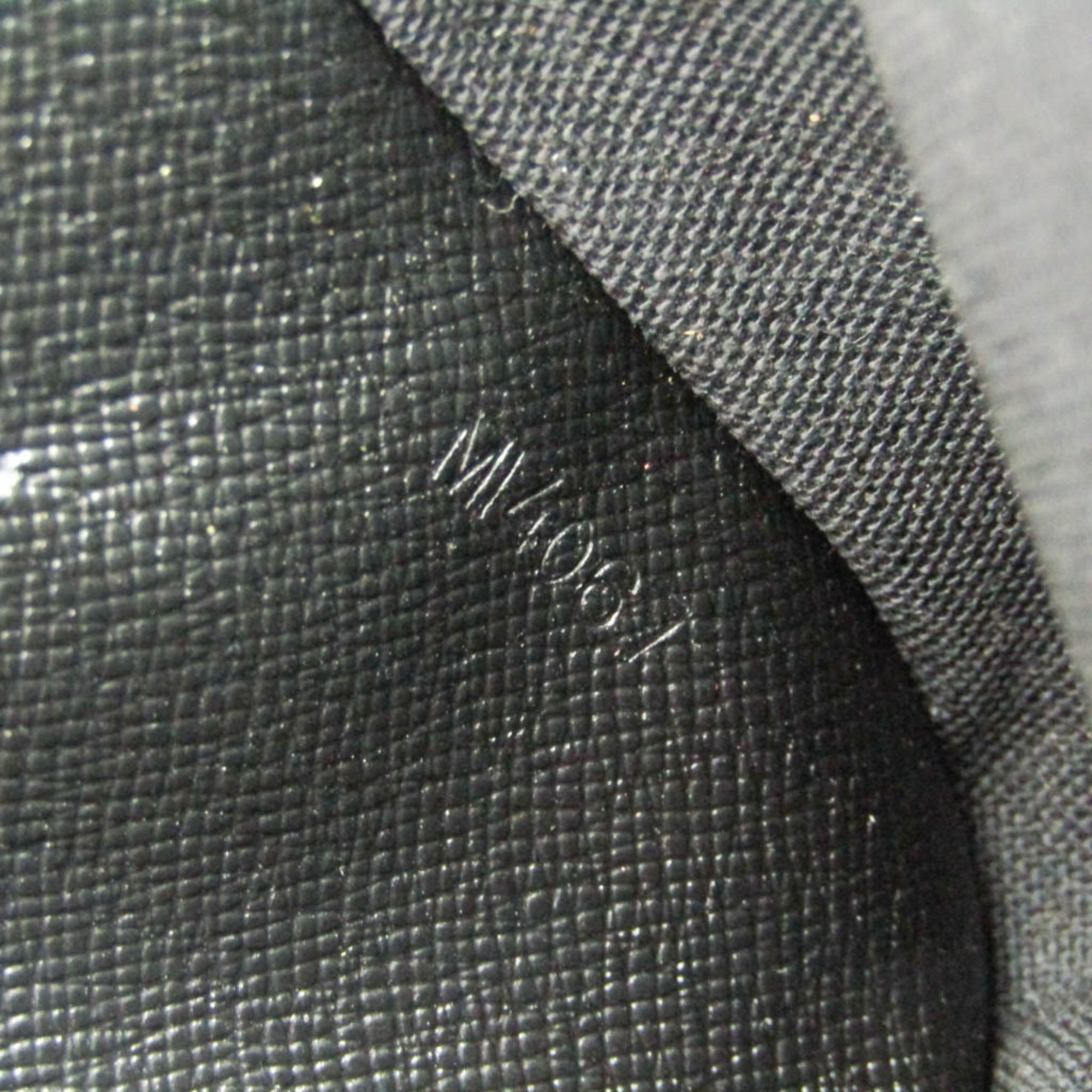 Louis Vuitton Taiga Pavel · Ardoise