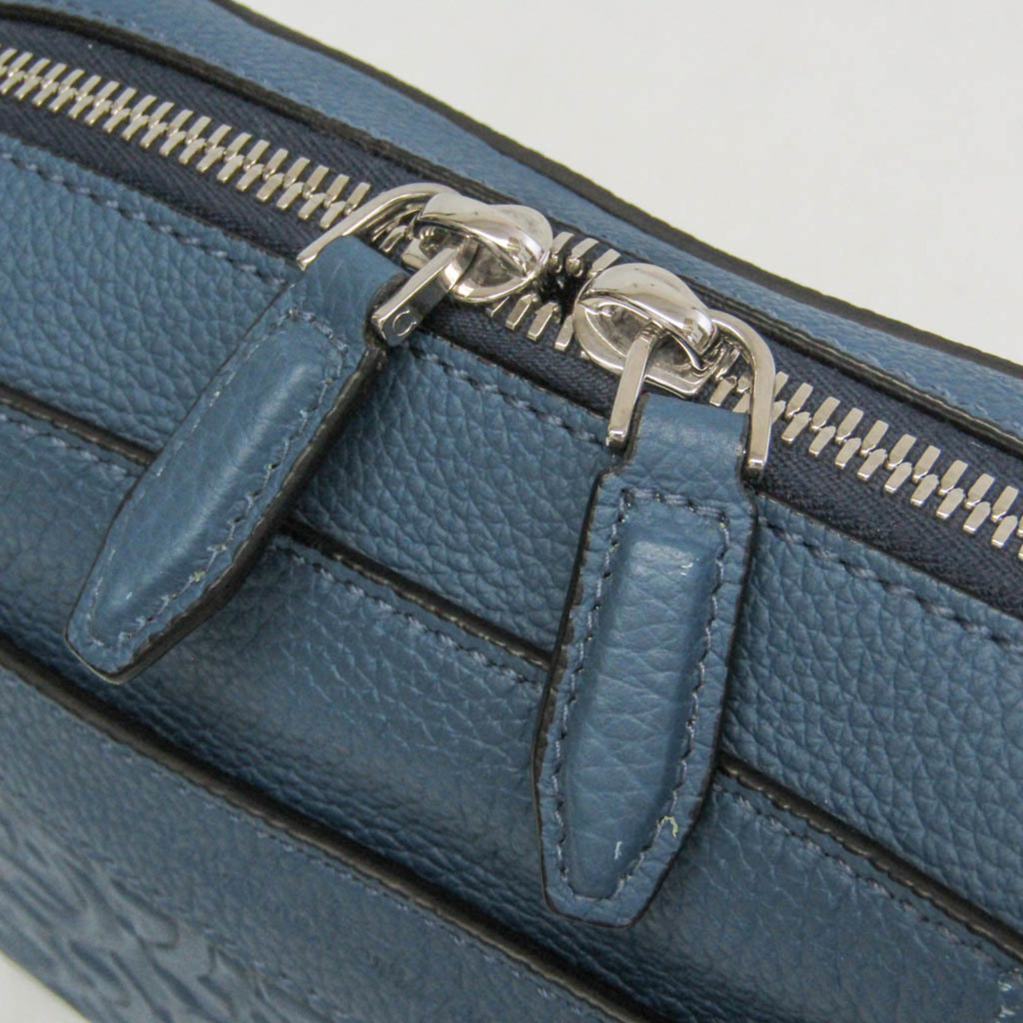 Salvatore Ferragamo Gancini · Leather Clutch