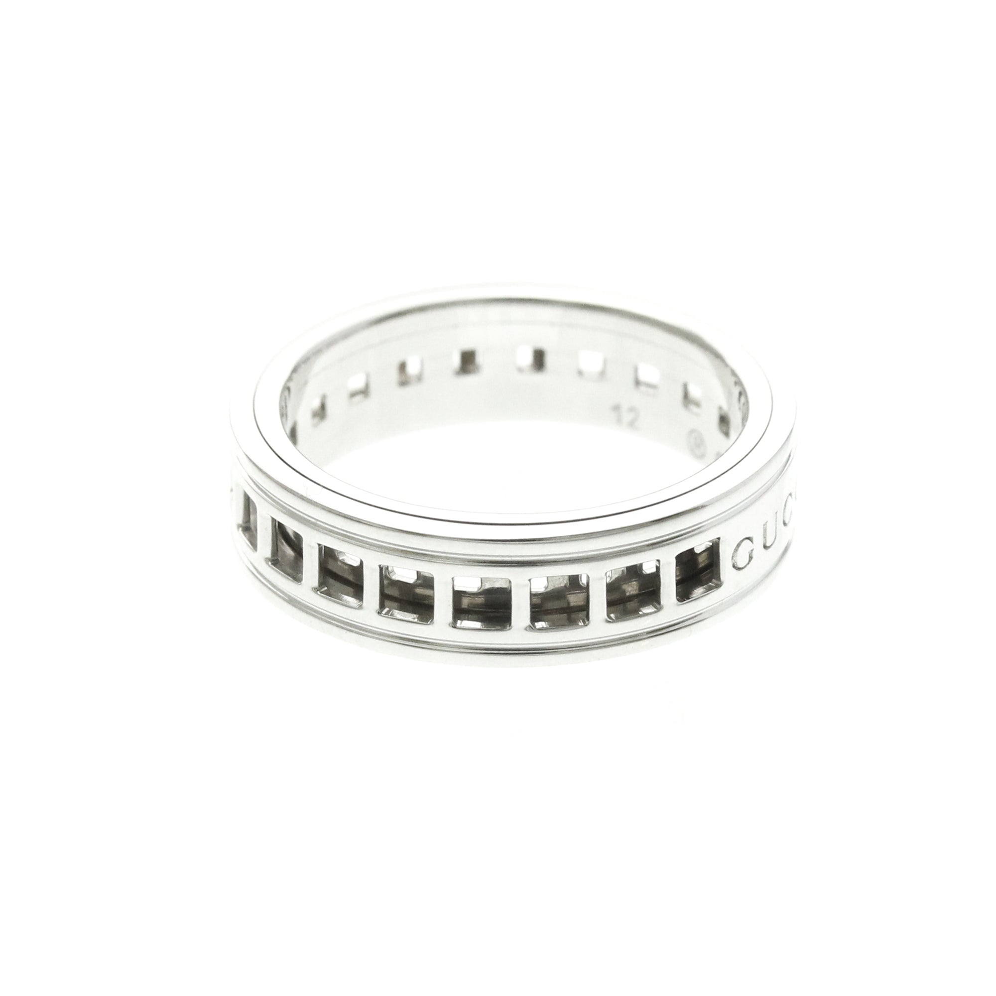 Gucci Scroll · 18K White Gold