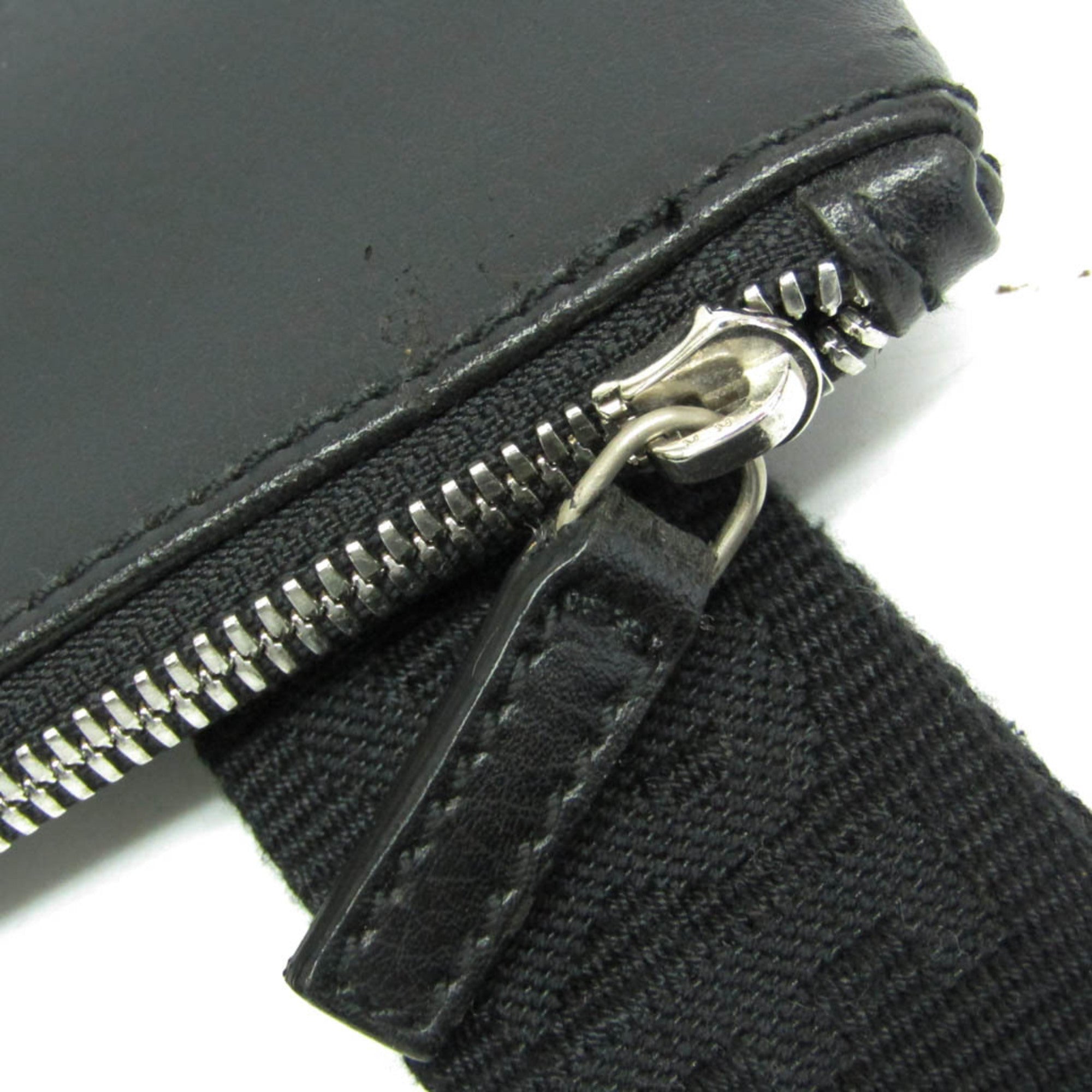 Salvatore Ferragamo · Leather Messenger