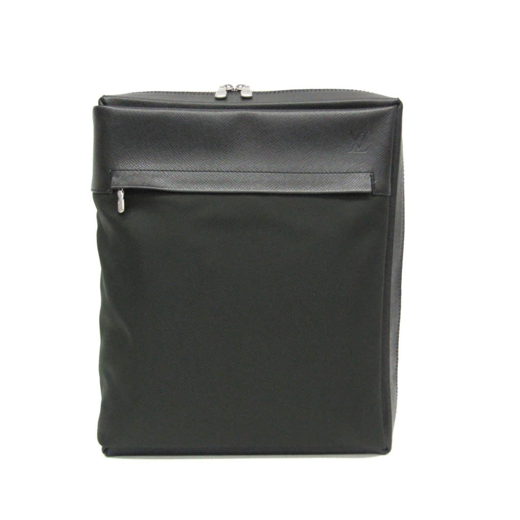 Louis Vuitton Taiga Beluga · Shoulder Bag