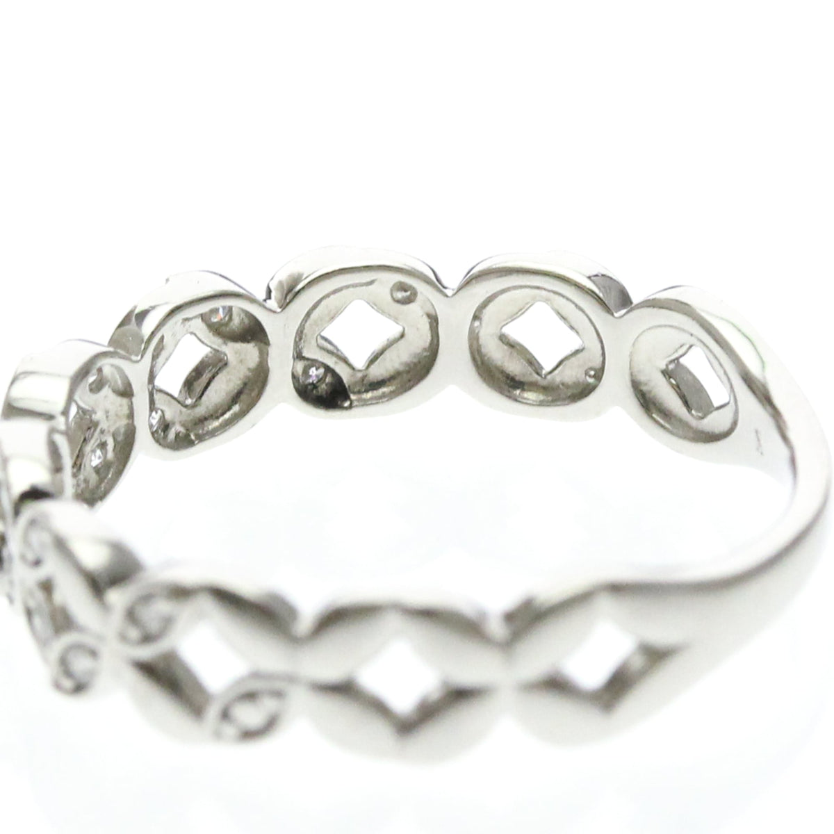 Vendome Aoyama Diamond Flower · Platinum