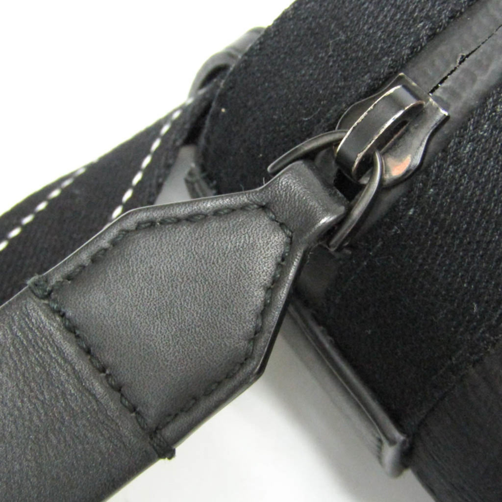 Bottega Veneta Bucket Messenger · Nylon