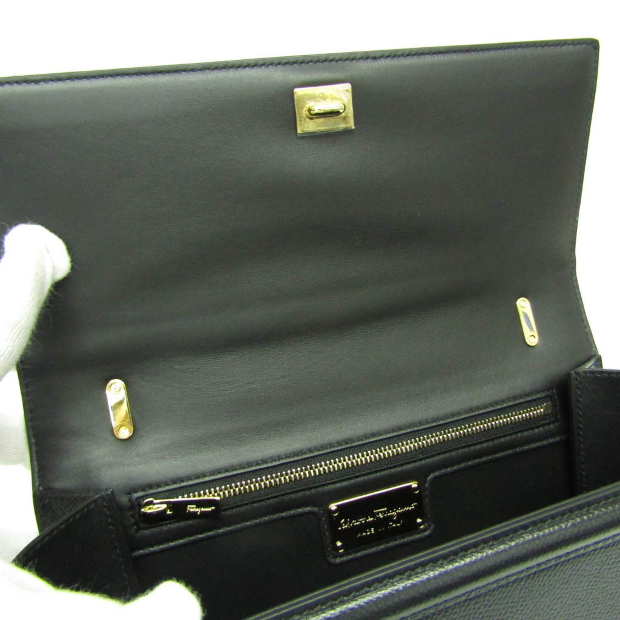Salvatore Ferragamo Vara · Chain Shoulder Bag