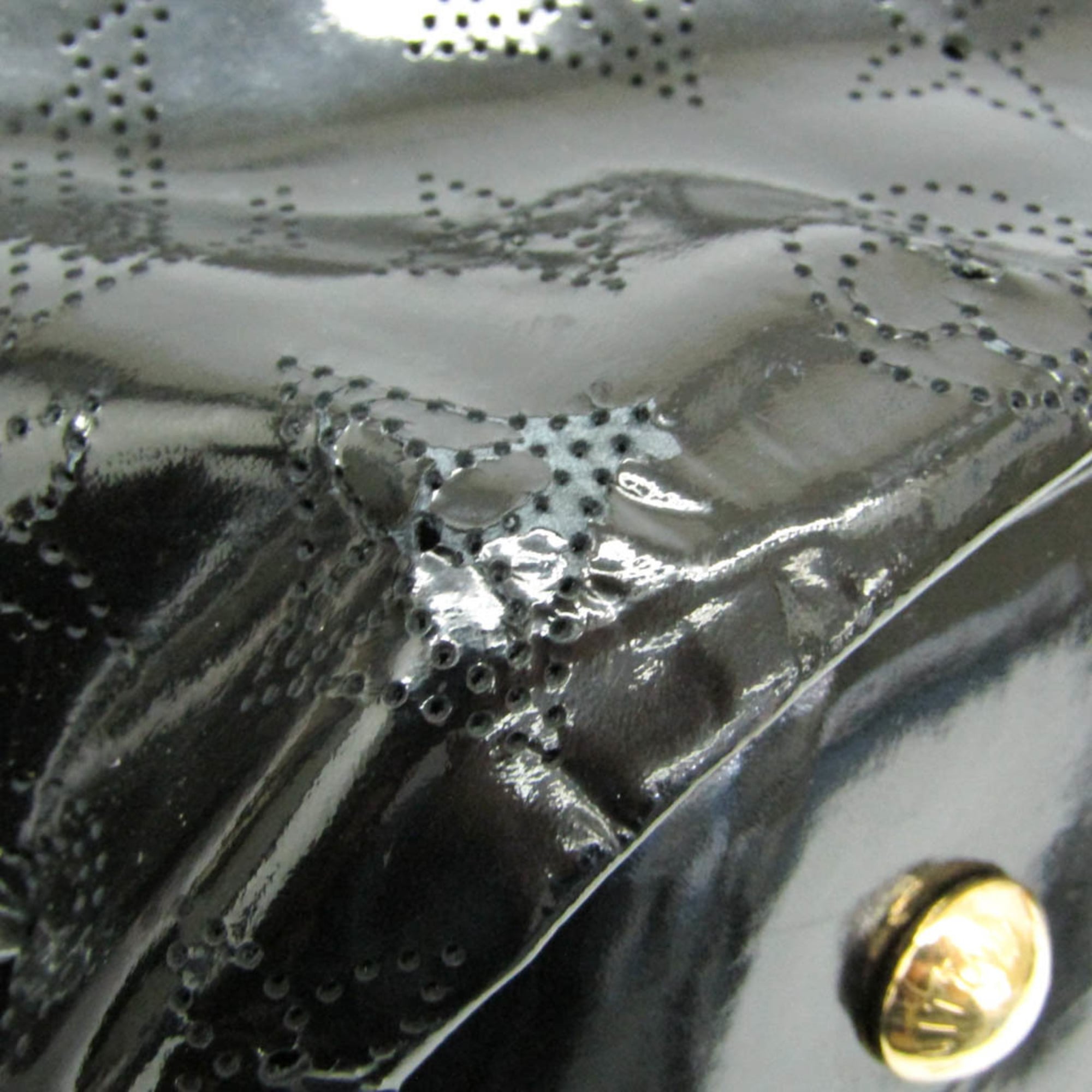 Louis Vuitton Mahina Souriya XL · Patent
