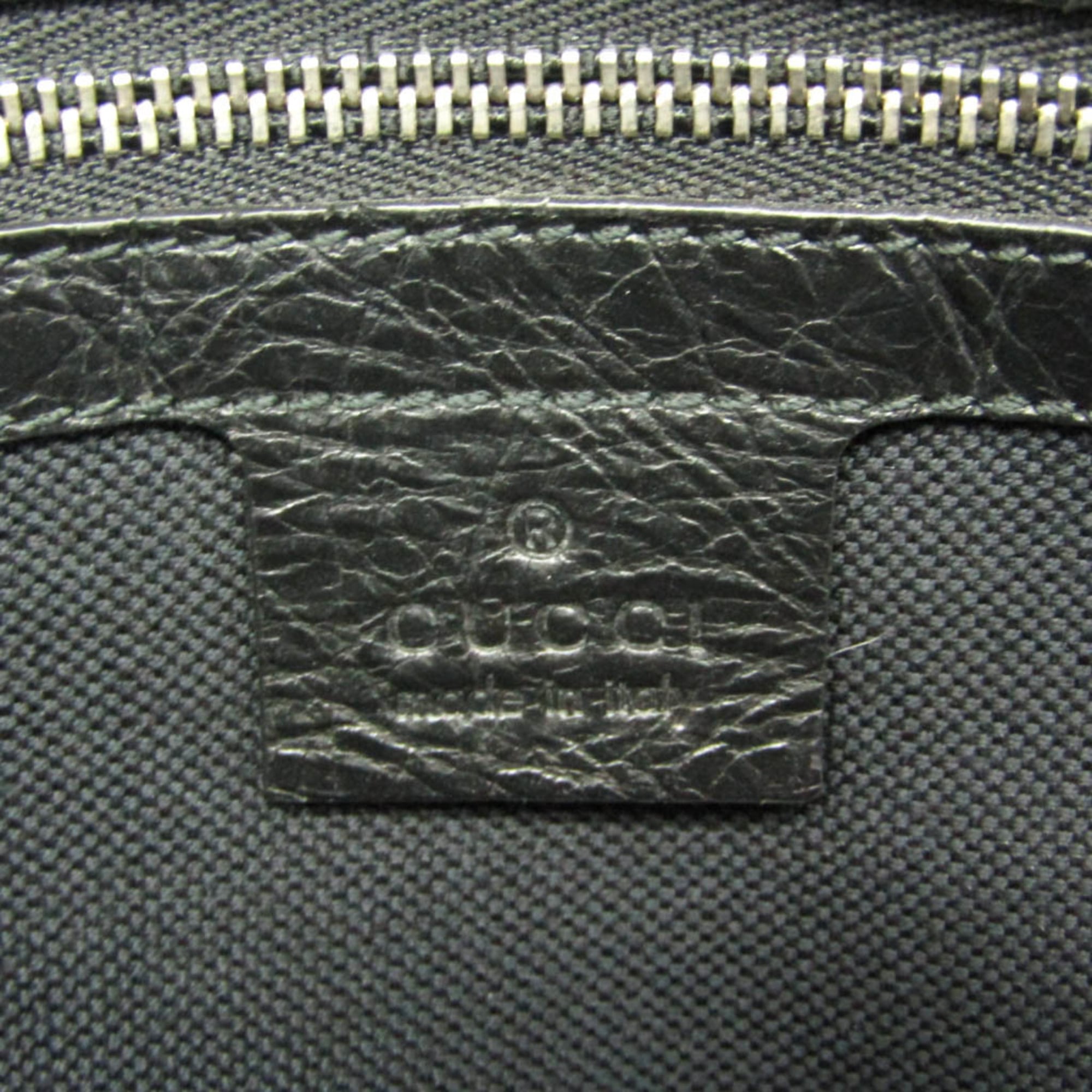 Gucci Interlocking · Leather Clutch