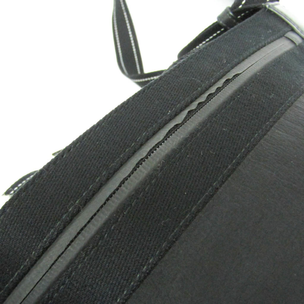 Bottega Veneta Bucket Messenger · Nylon