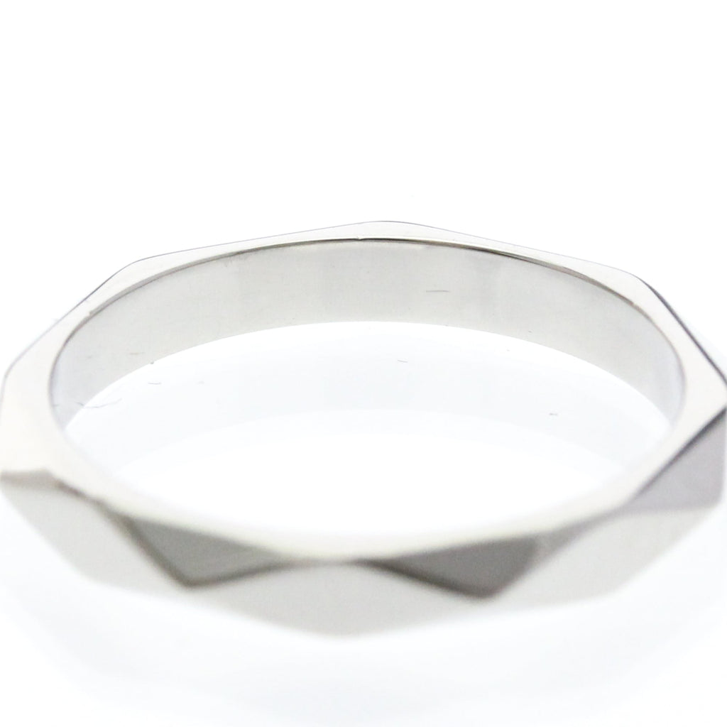 Boucheron Faceted · Platinum