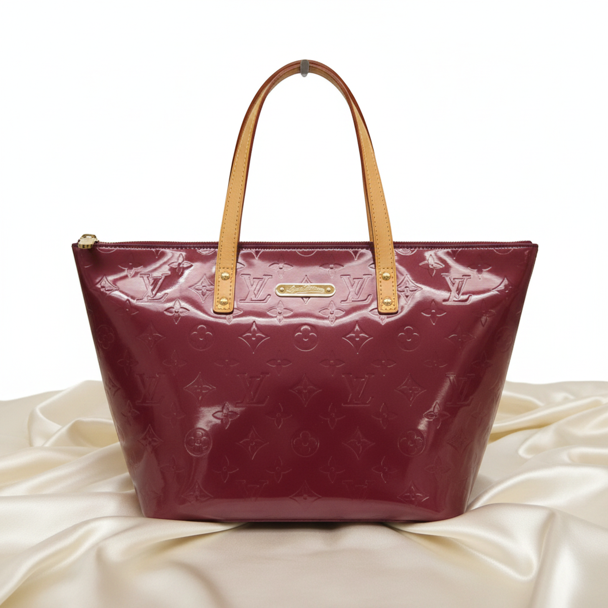 Louis Vuitton Bellevue PM · Monogram Vernis