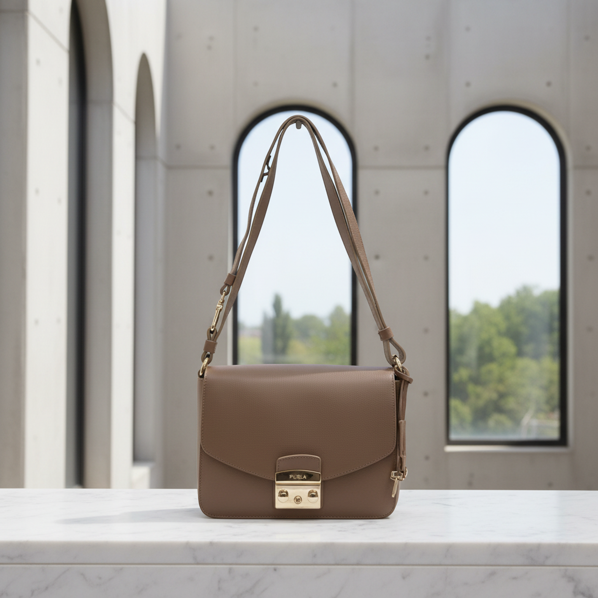 Furla Metropolis · Leather Shoulder Bag