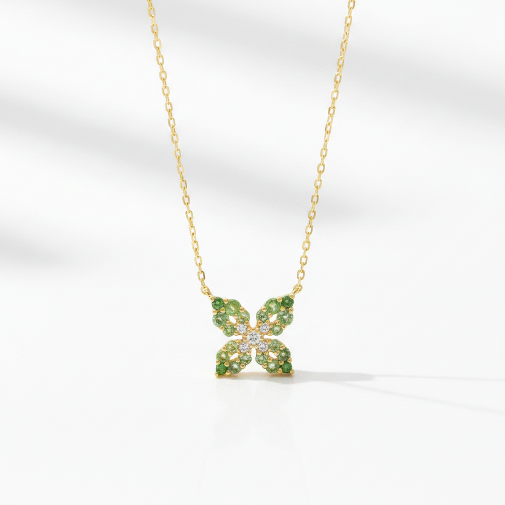 Vendome Aoyama Butterfly · 18K Yellow Gold
