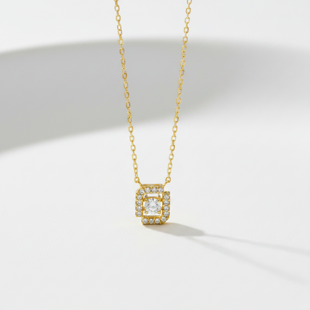 Vendome Aoyama Diamond Square · 18K Gold
