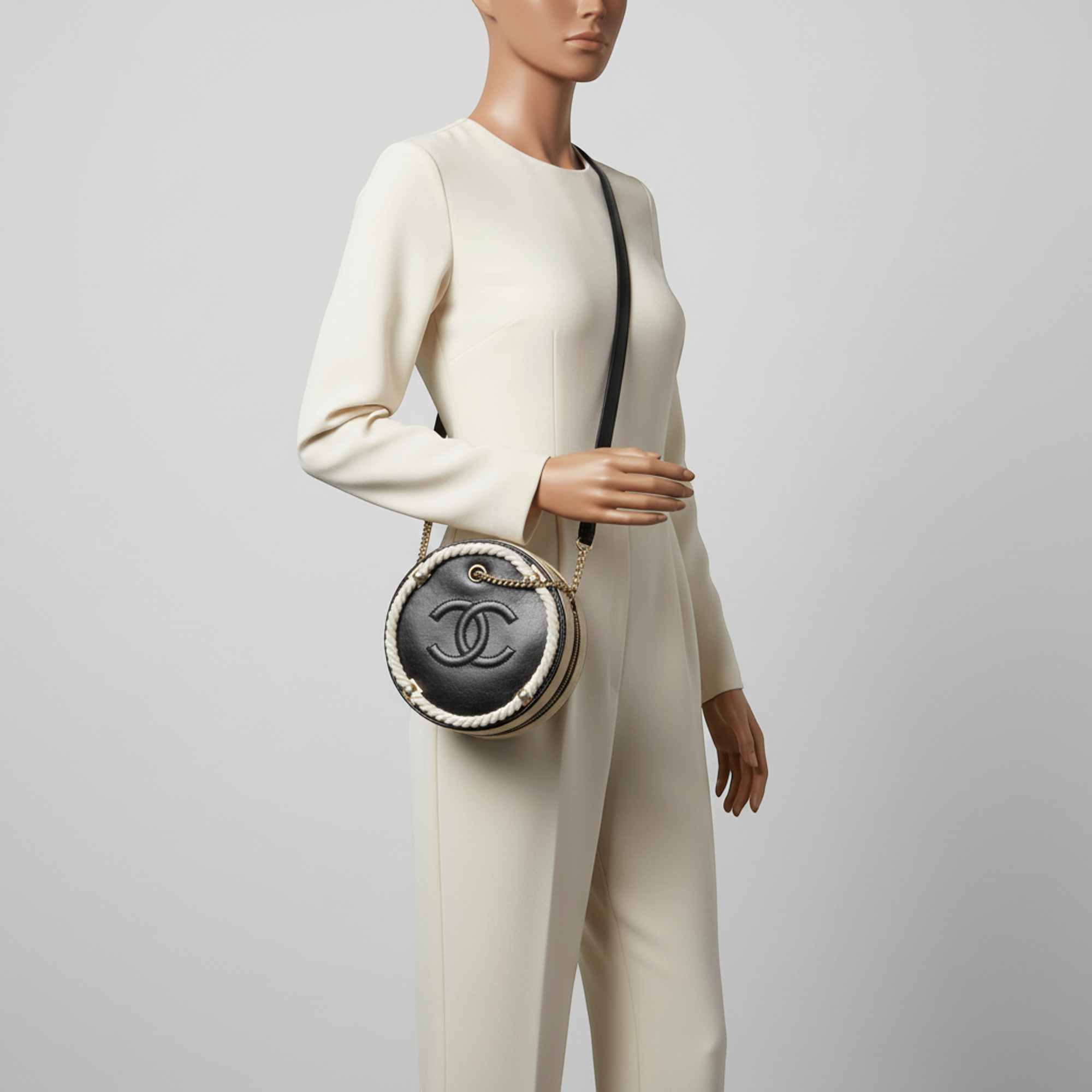 Chanel Coco Mark · Round Chain · Leather
