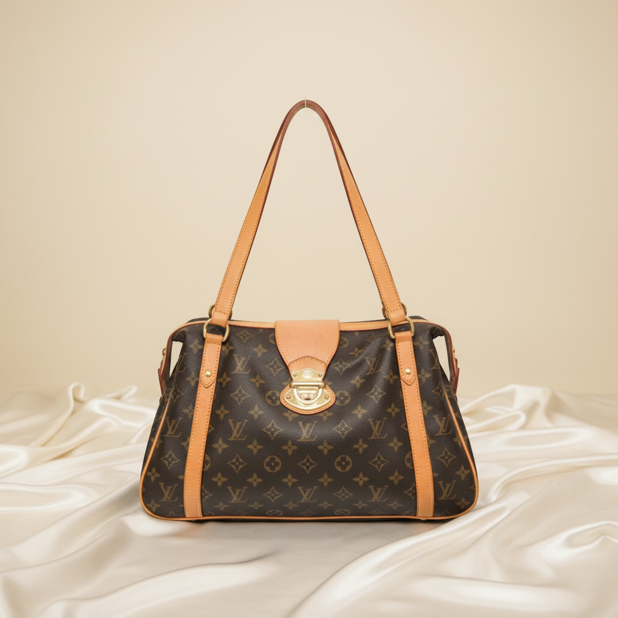 Louis Vuitton Streza PM · Monogram