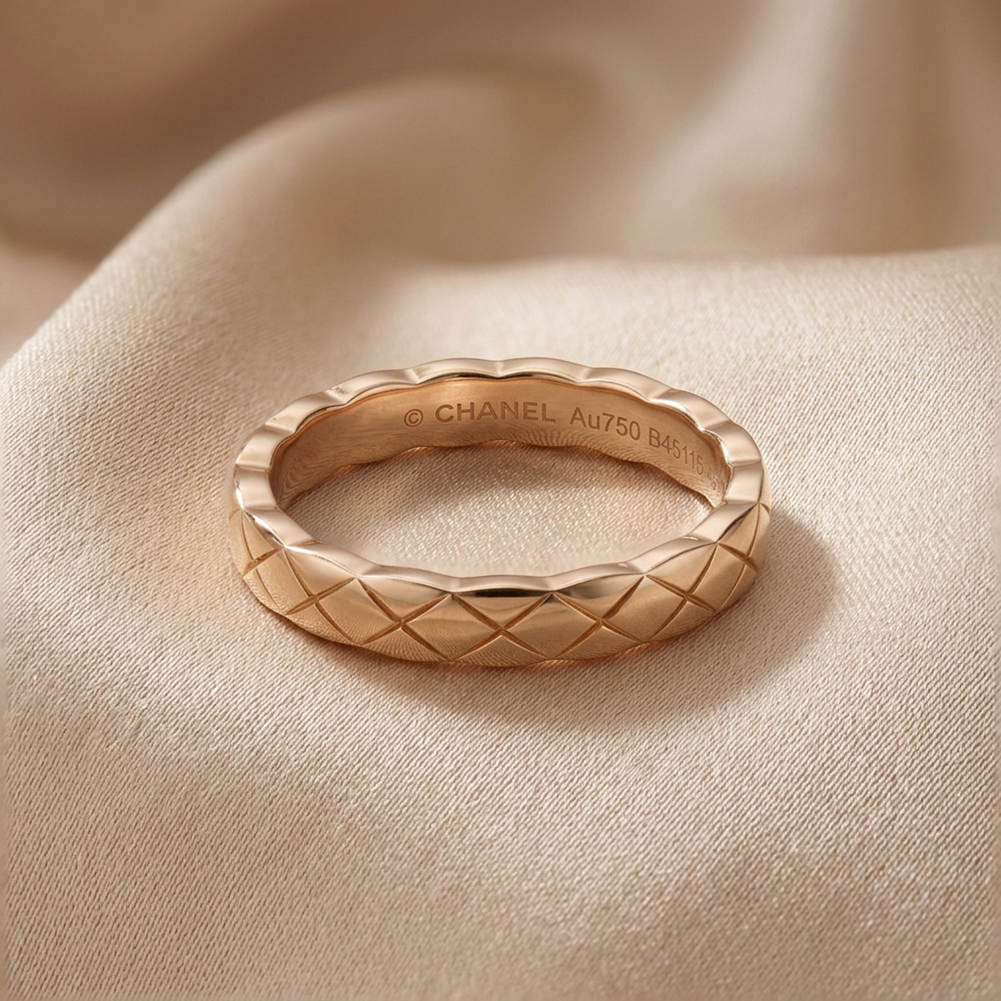 Chanel Coco Crush Mini · Rose Gold