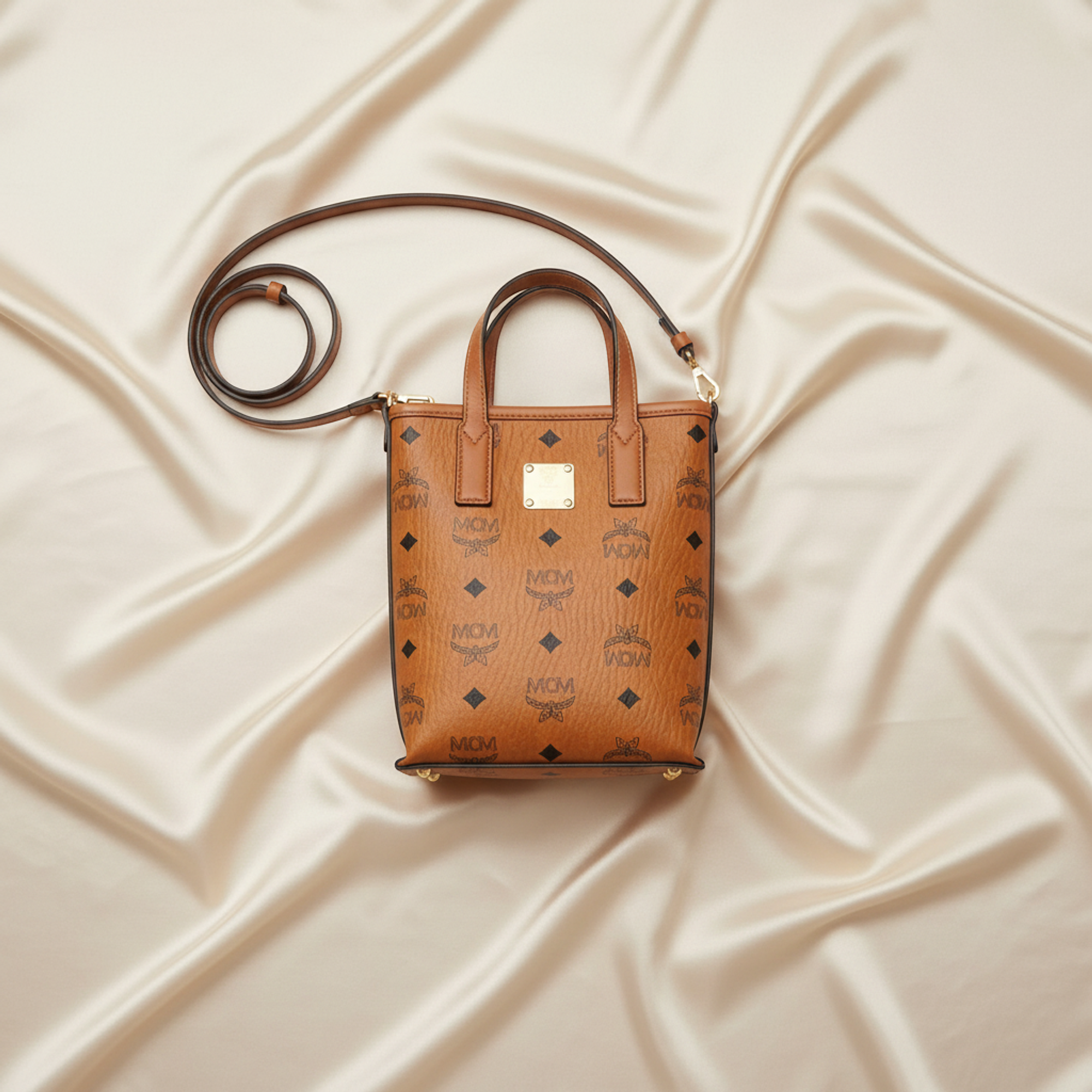 MCM Aren · Cognac Visetos